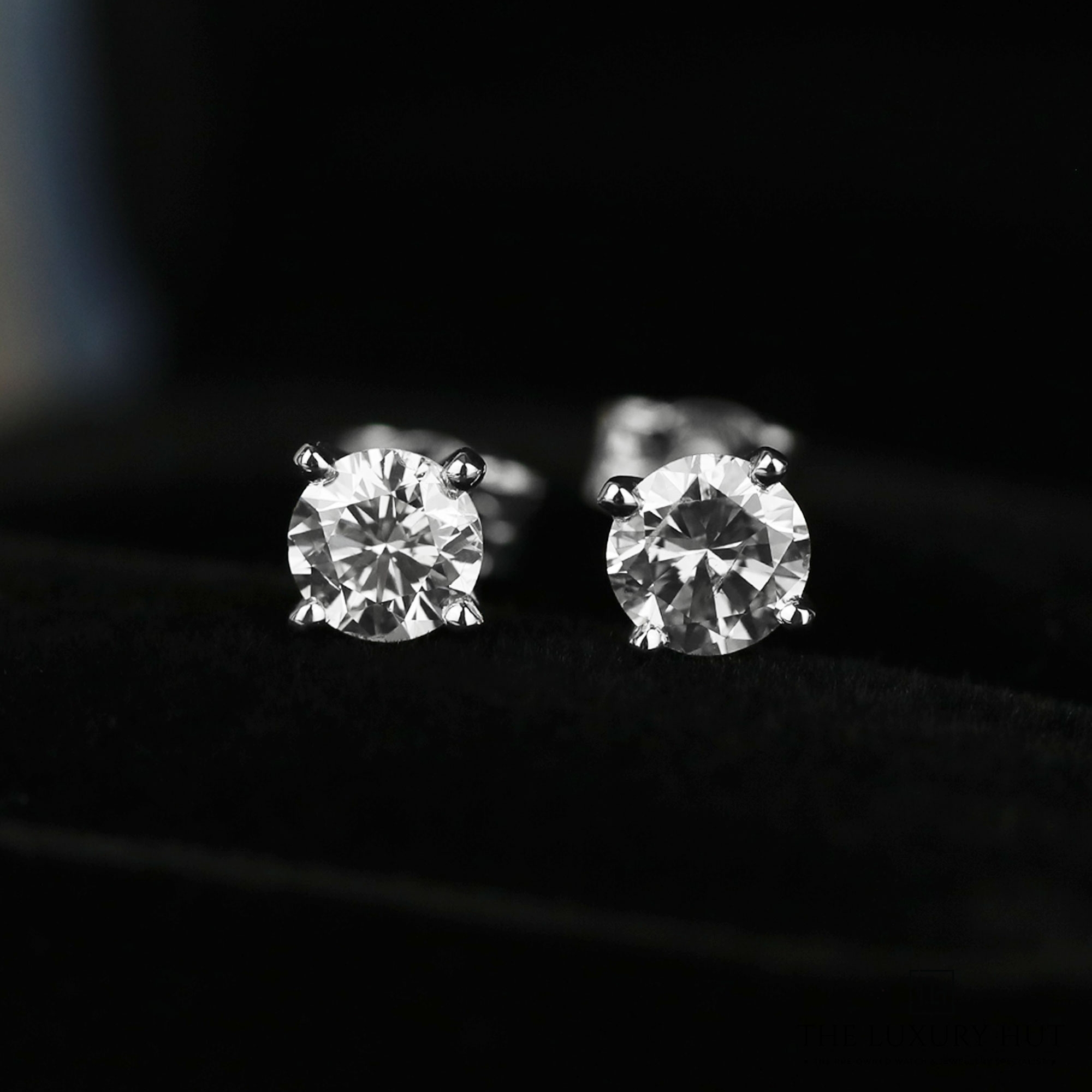 2024/09/Diamond_Earrings_1.08ct_White_Gold_LB358-c.jpg
