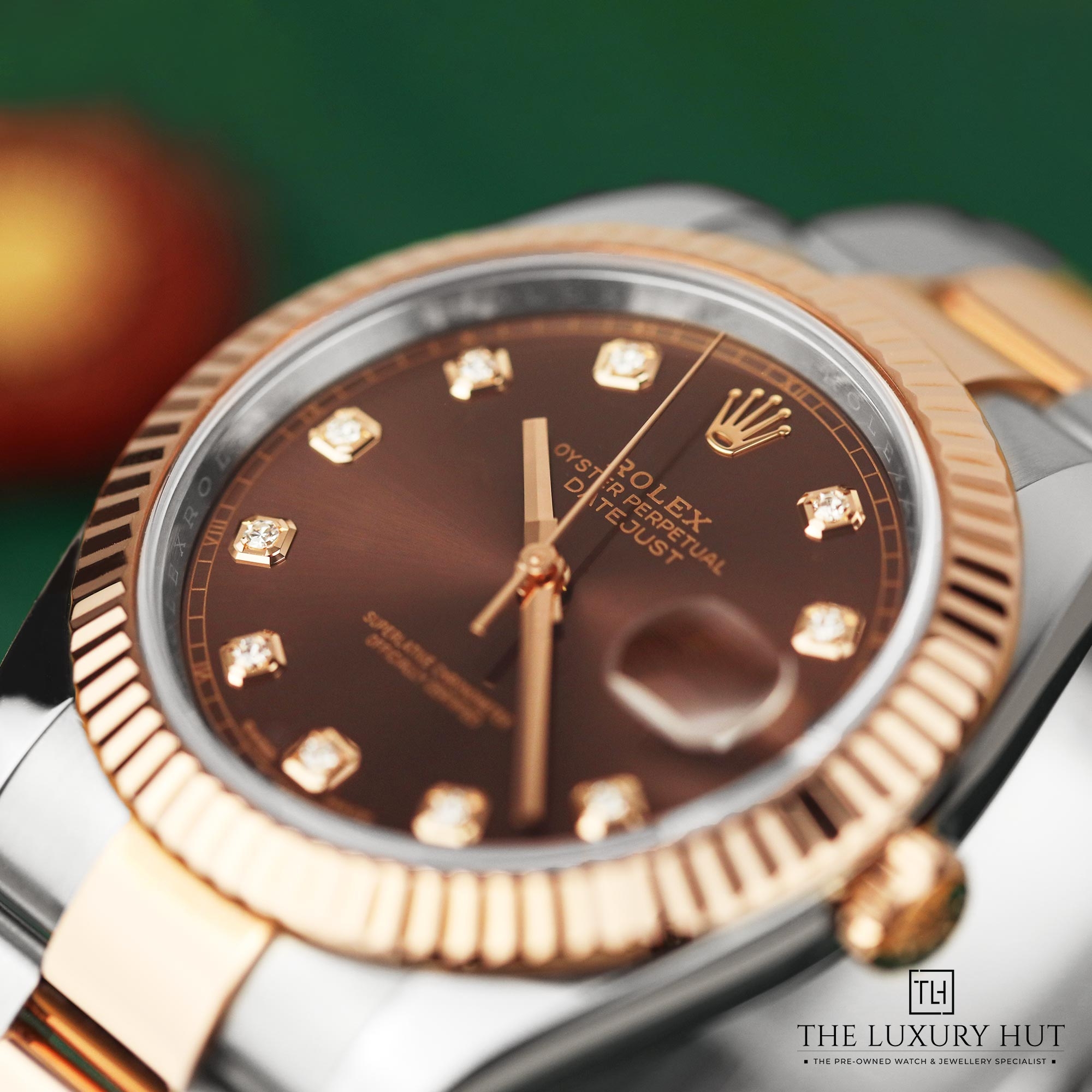 2024/09/Rolex_Datejust_41_Chocolate_Reshoot_42848-g.jpg