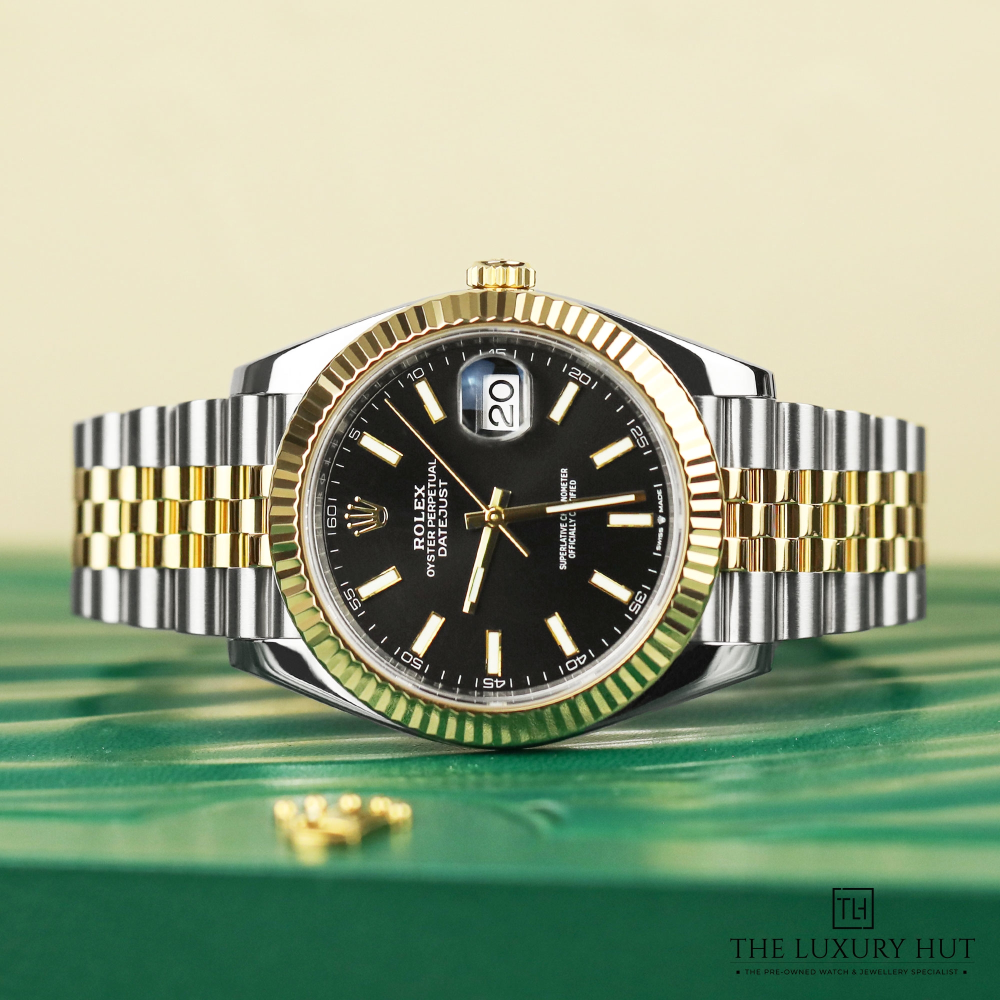 2024/09/Rolex_Datejust_41mm_Bi-Metal_Black_Dial_LB361-c.jpg