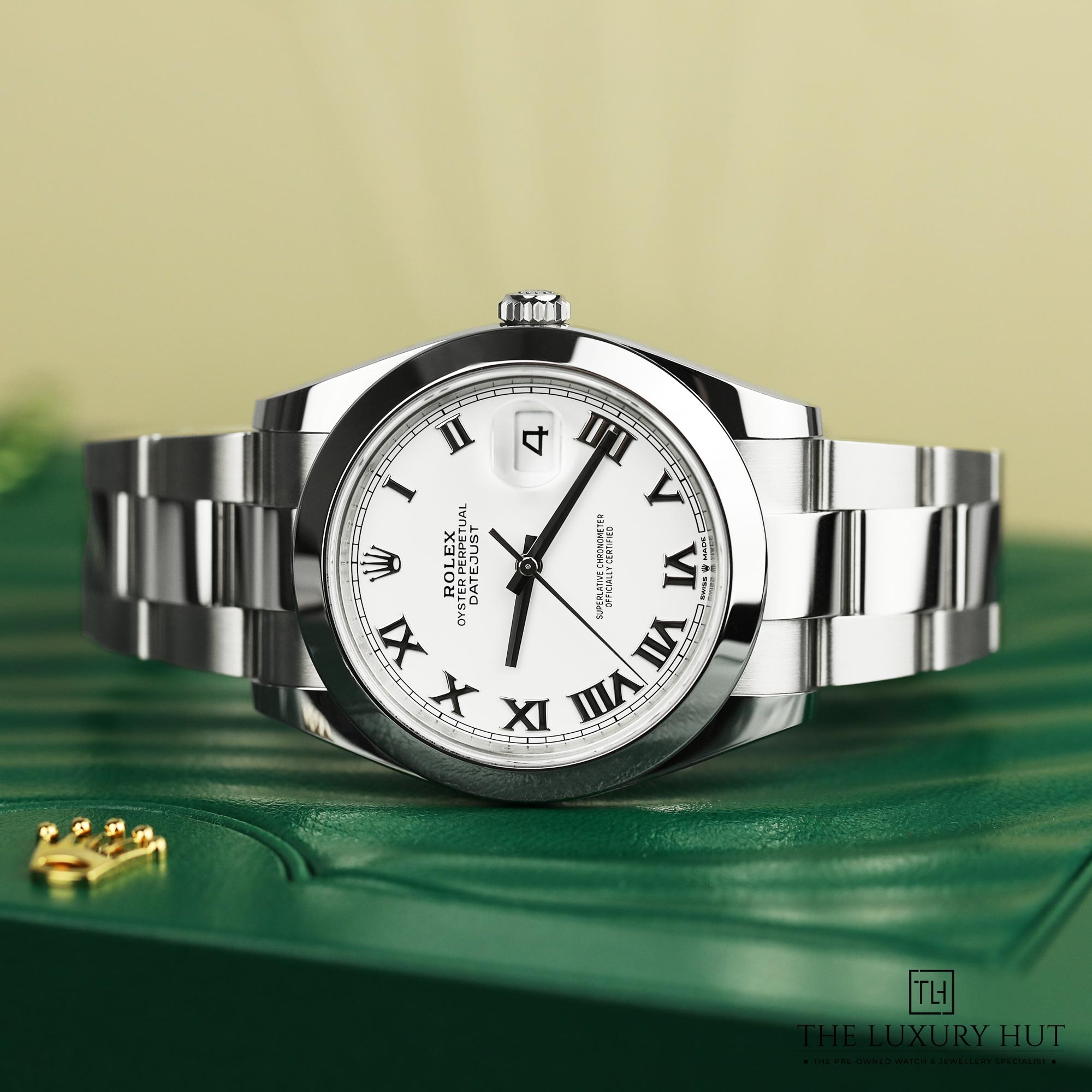 2024/09/Rolex_Datejust_41mm_White_Roman_Dial_51150-c.jpg