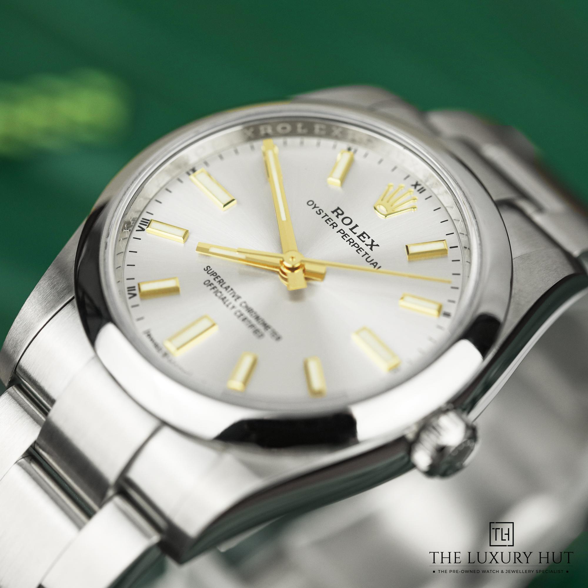 2024/09/Rolex_Oyster_Perpetual_34mm_Silver_Dial_51110-g.jpg