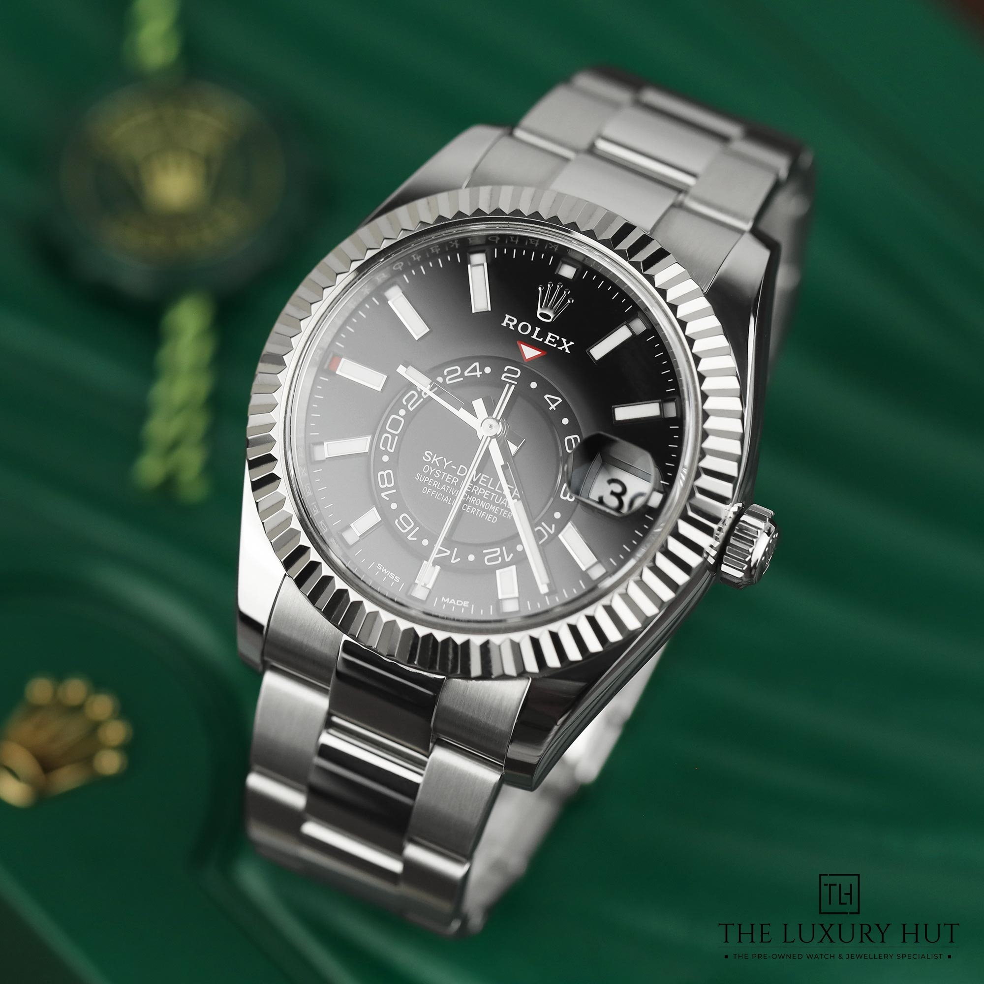 2024/09/Rolex_Sky-Dweller_Steel_42mm_Black_LB364-b.jpg