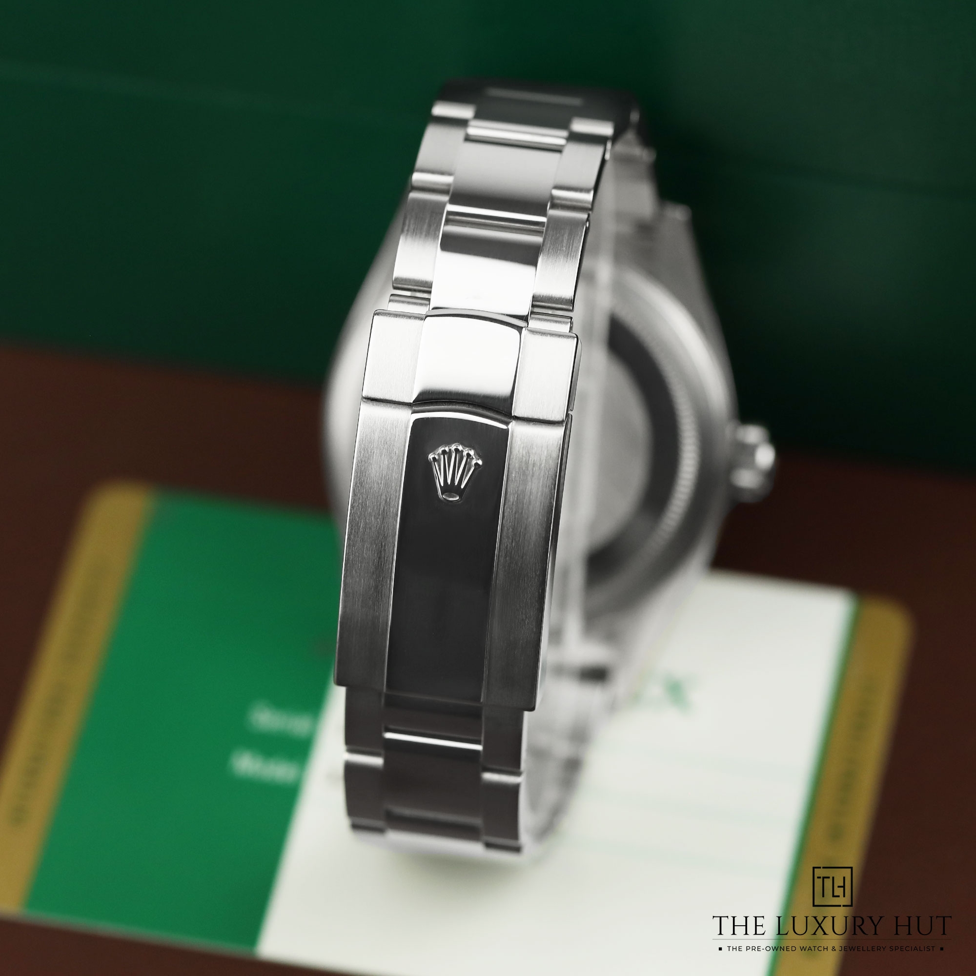 2024/09/Rolex_Sky-Dweller_Steel_42mm_Black_LB364-e.jpg