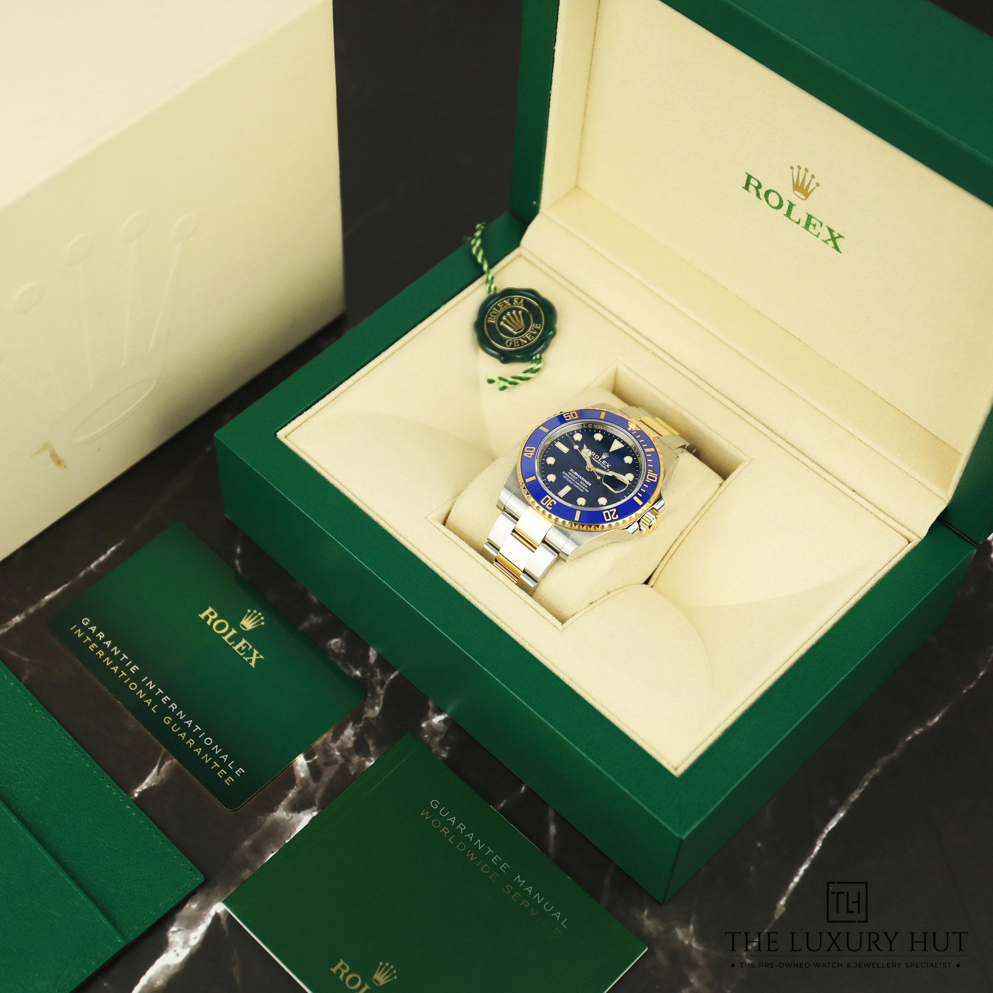 2024/09/Rolex_Submariner_Date_Bluesy_Bi-Metal_LB360-f.jpg
