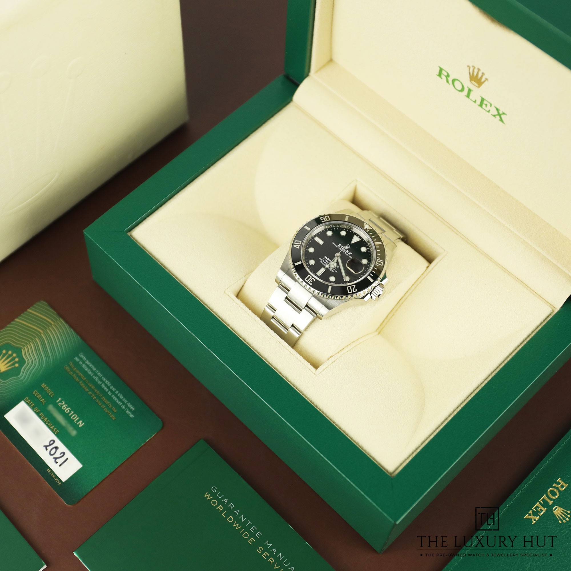 2024/09/Rolex_Submariner_Date_Steel_41_Black_LB352-ff.jpg