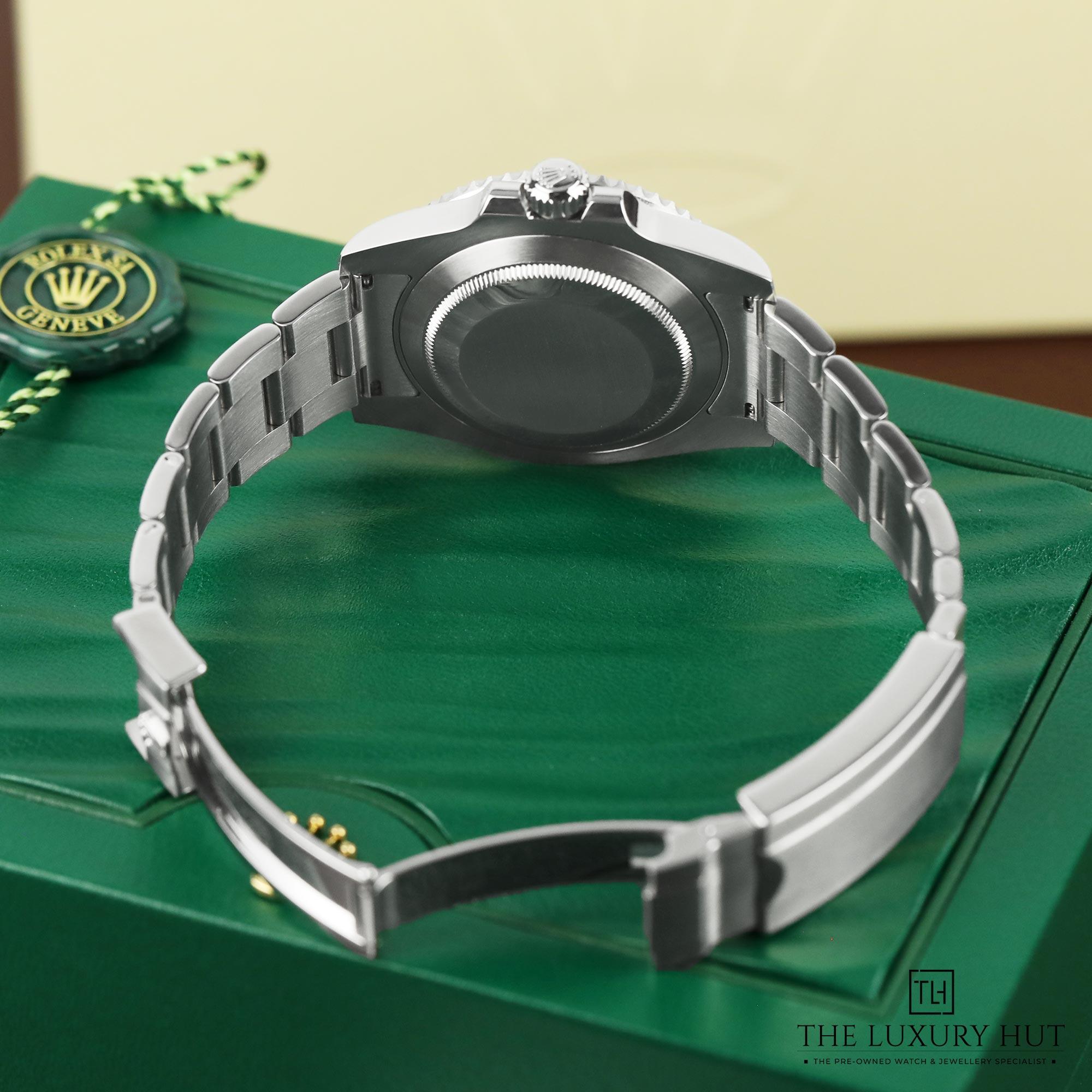 2024/09/Rolex_Submariner_HULK_Steel_Green_51107-d.jpg
