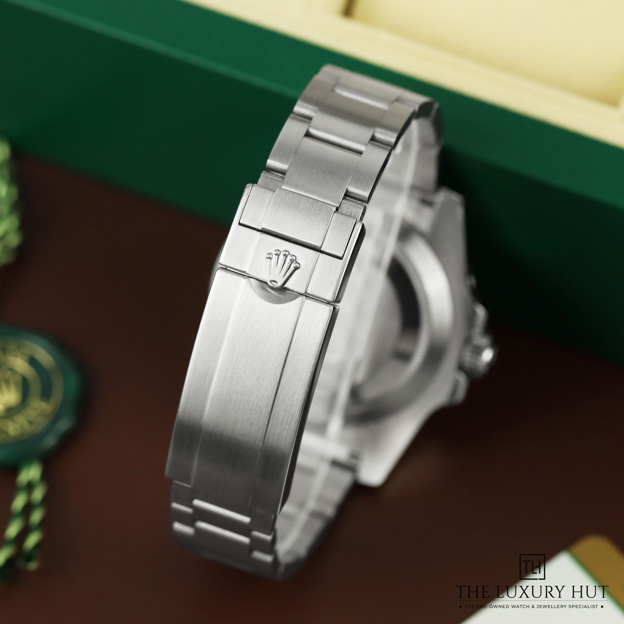 2024/09/Rolex_Submariner_HULK_Steel_Green_51107-e.jpg