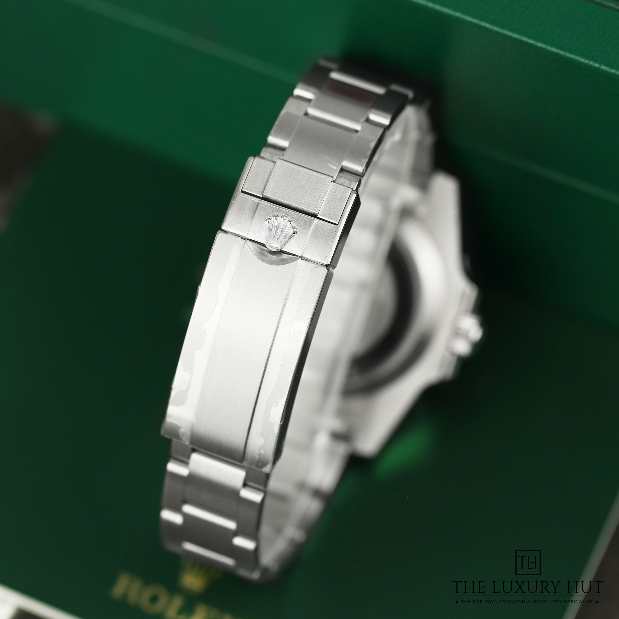 2024/09/Rolex_Submariner_HULK_Steel_Green_LB363-e.jpg