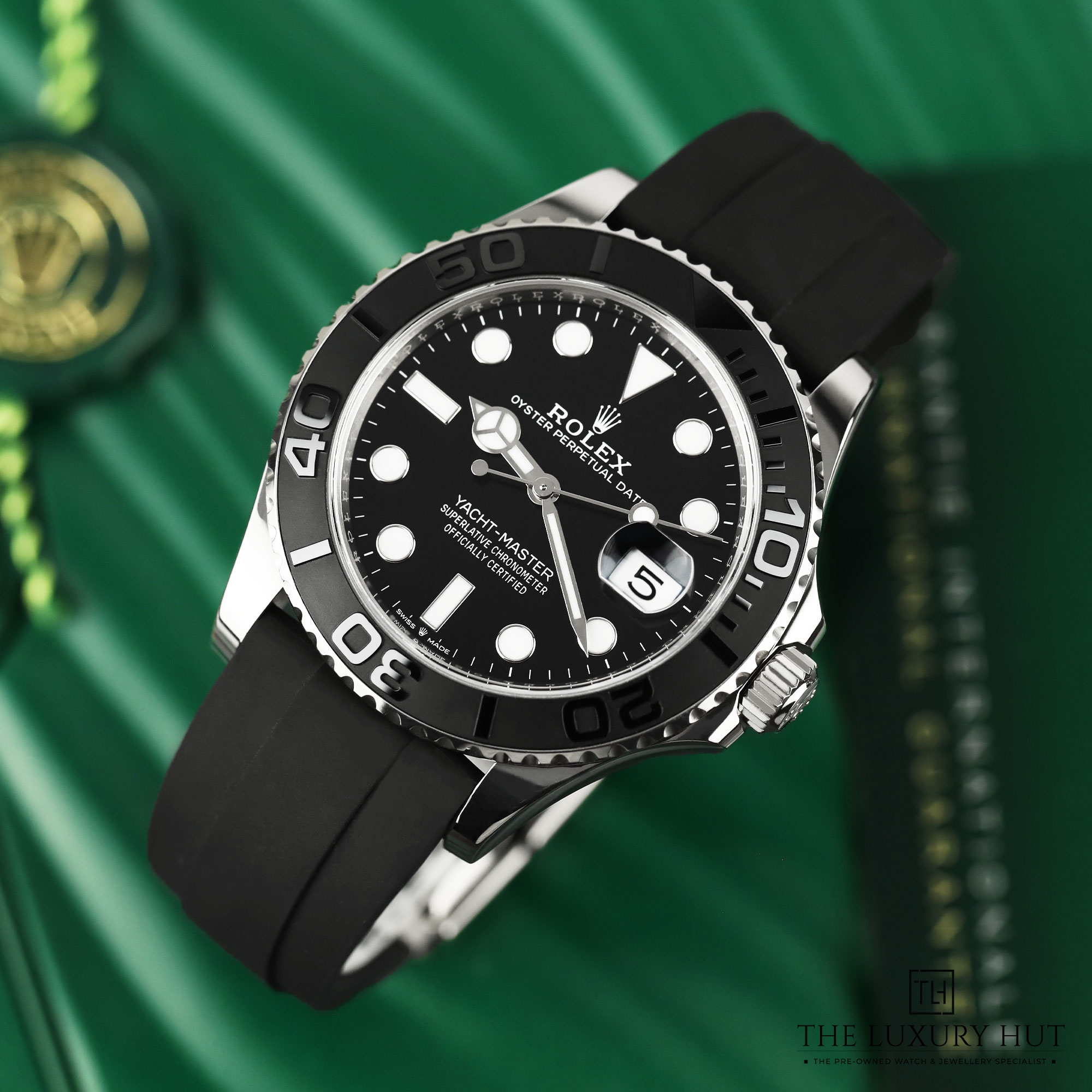 2024/09/Rolex_Yacht-Master_42_White_Gold_Black_51162b.jpg