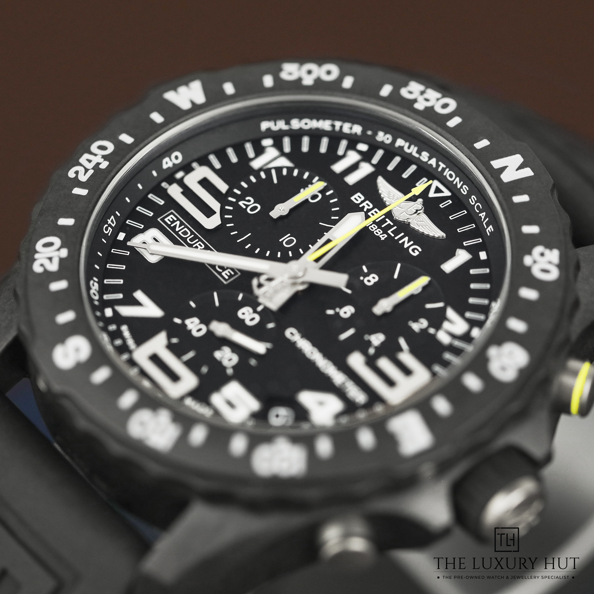 2024/10/Breitling_Endurance_Pro_Breitlight_Black_51153-h.jpg