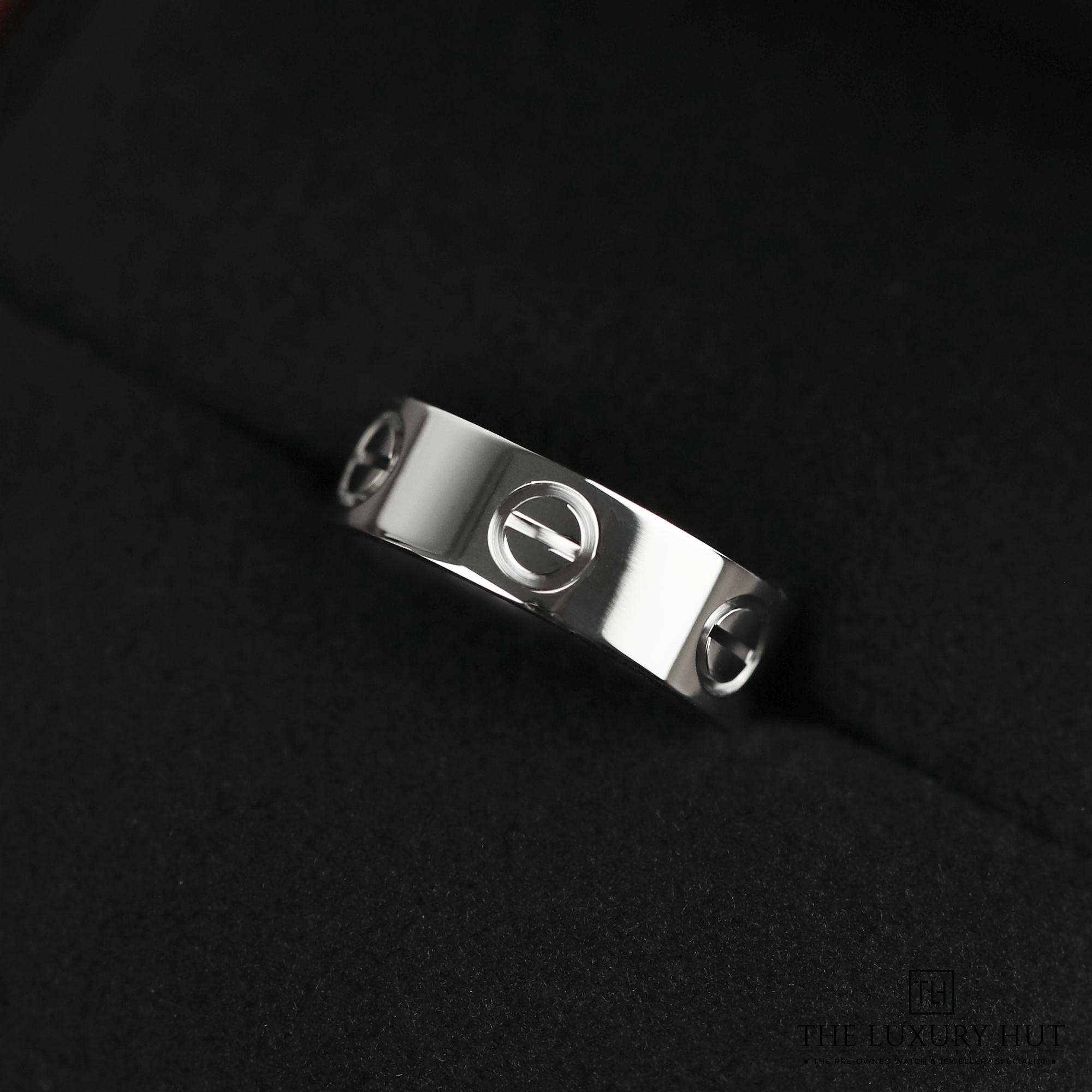 2024/10/Cartier_18ct_White_Gold_Love_Ring_LB375-e.jpg