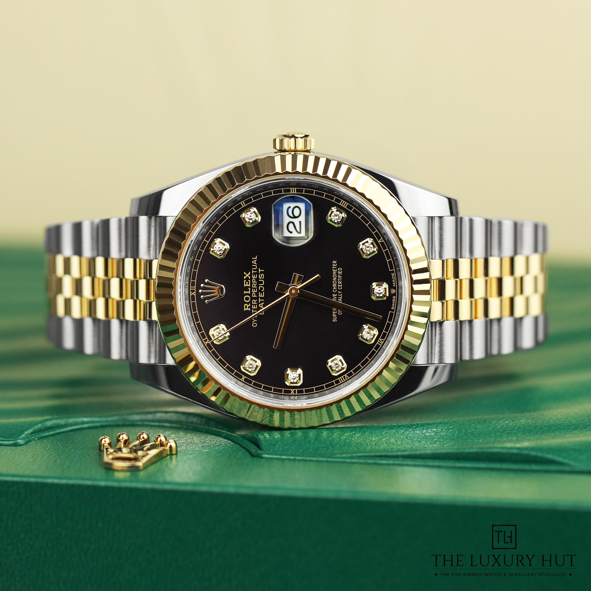 2024/10/Rolex_Datejust_41_Bi-Metal_Black_Diamond_51154-c.jpg
