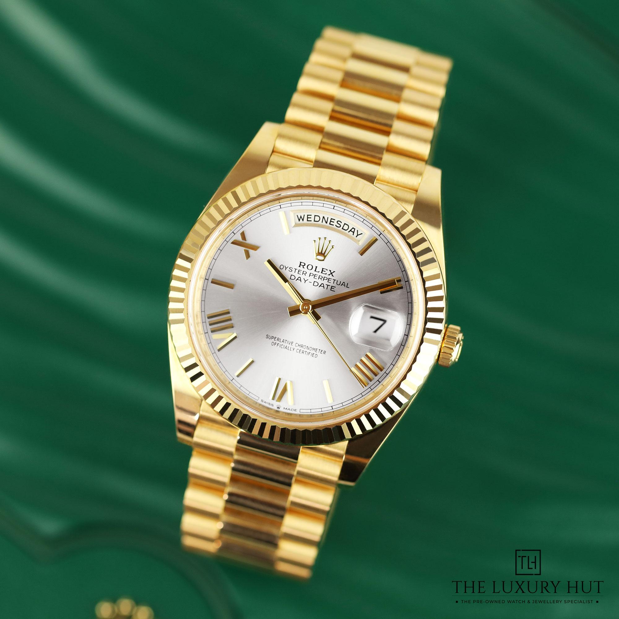 2024/10/Rolex_Day-Date_40_Yellow_Gold_Silver_51212-b.jpg