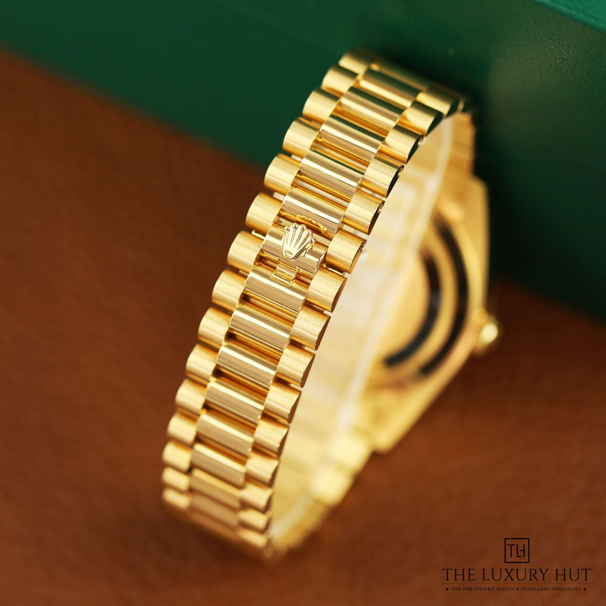 2024/10/Rolex_Day-Date_40_Yellow_Gold_Silver_51212-e.jpg