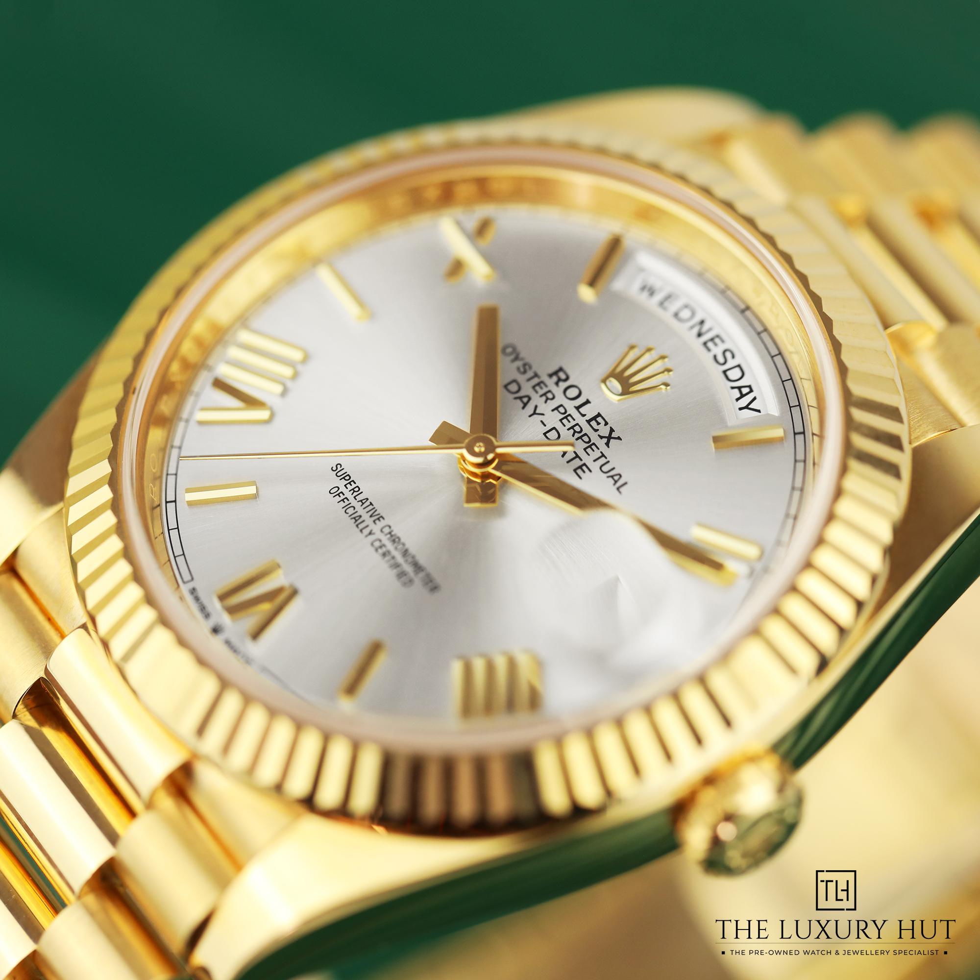 2024/10/Rolex_Day-Date_40_Yellow_Gold_Silver_51212-h.jpg
