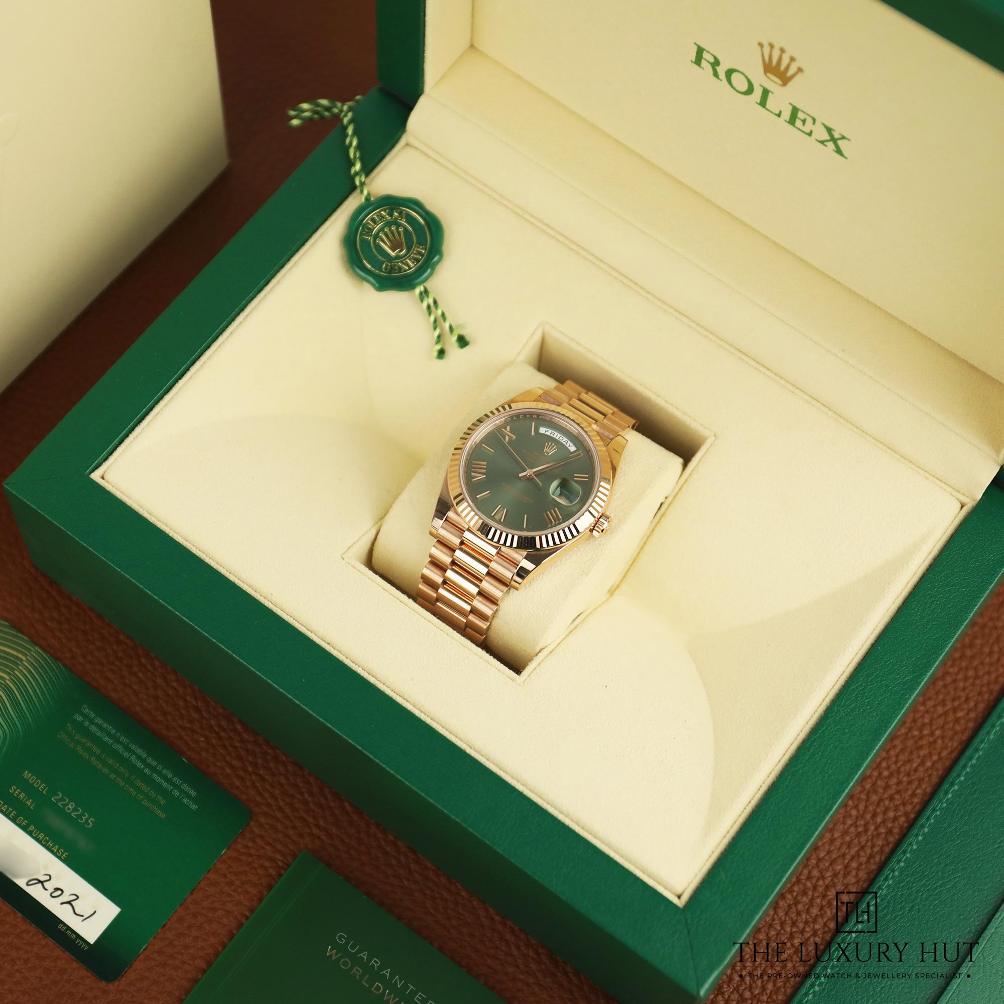 2024/10/Rolex_Day-Date_40mm_Everose_Green_LB342-ff.jpg
