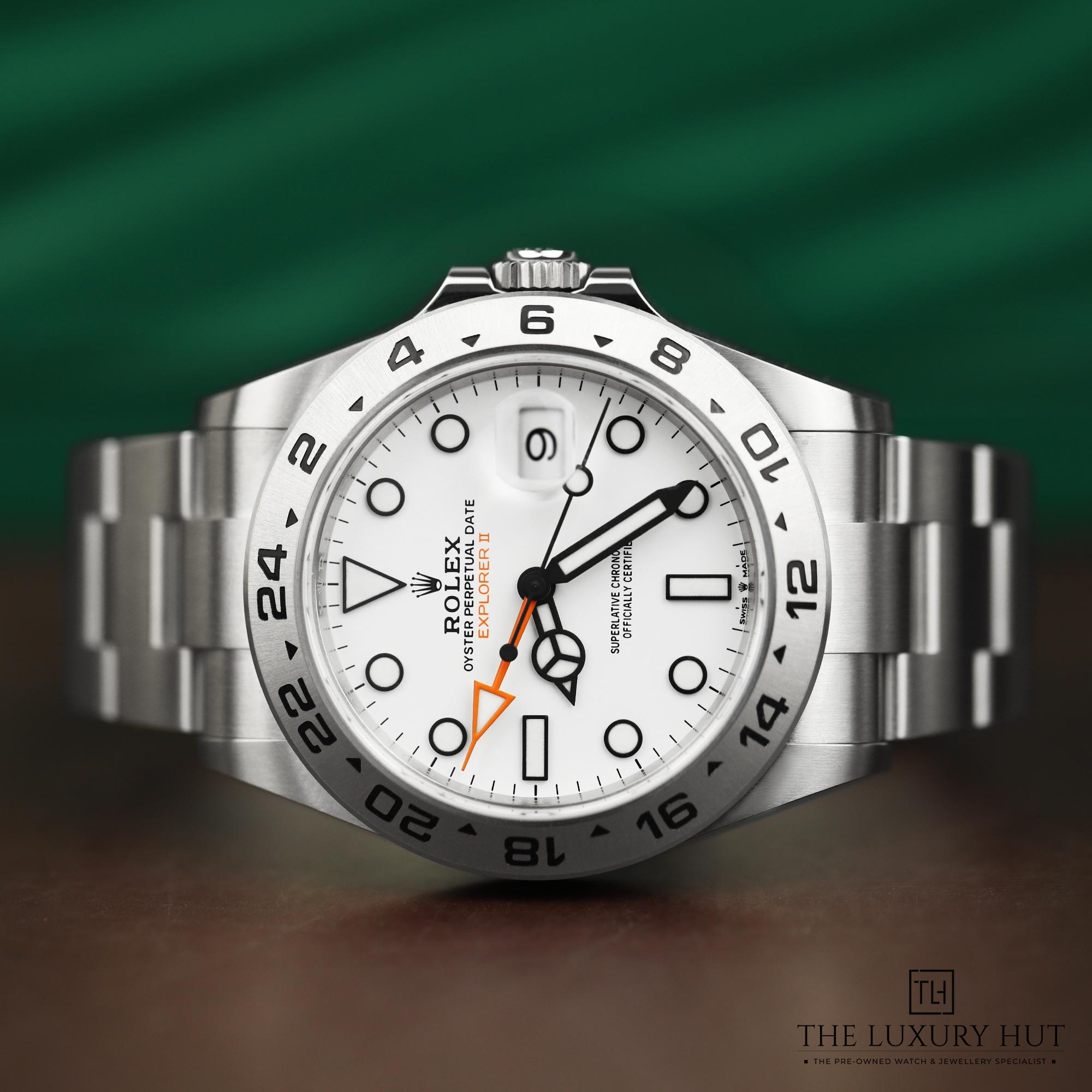 2024/10/Rolex_Explorer_II_Steel_42mm_White_Dial_LB271-c.jpg