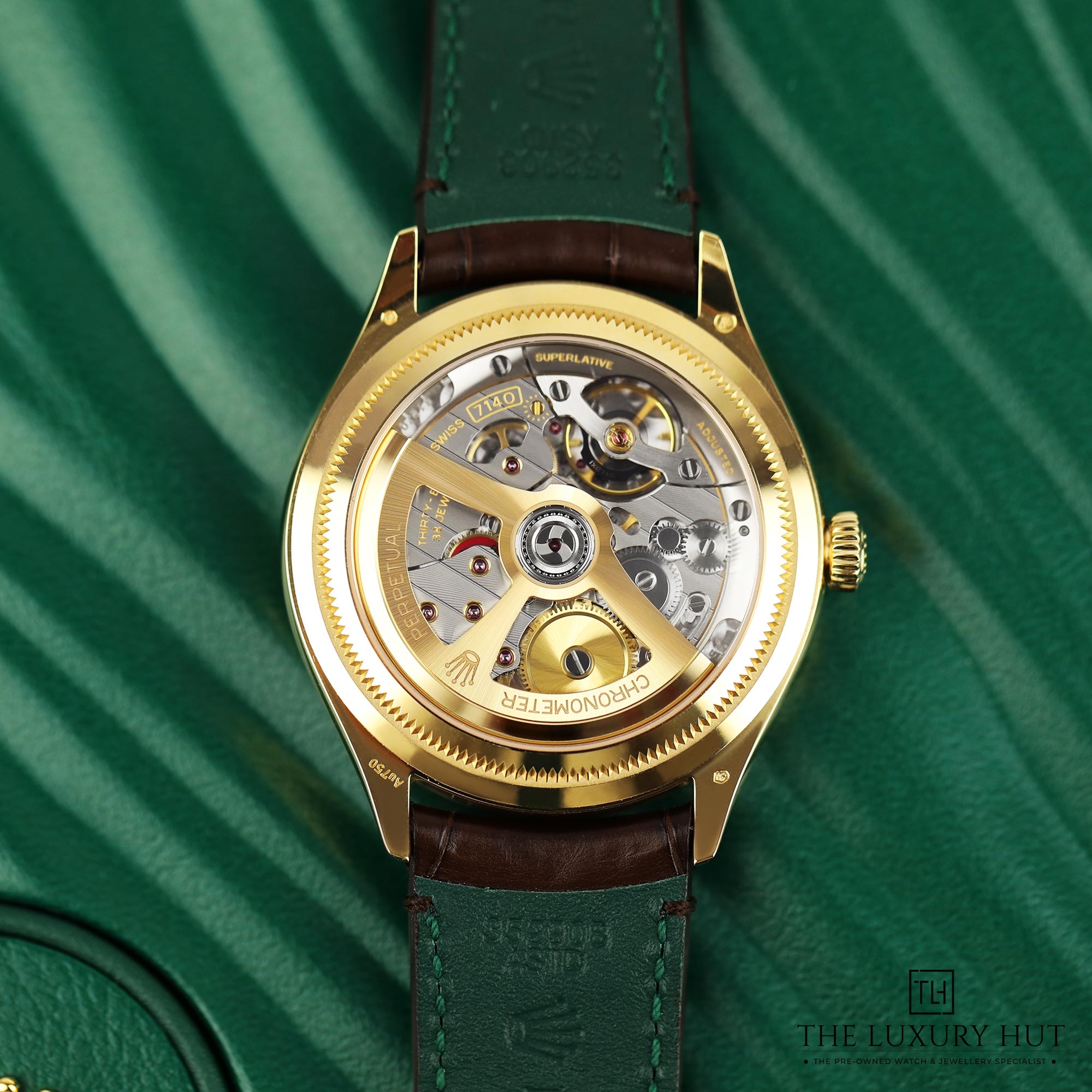 2024/10/Rolex_Perpetual_1908_Yellow_Gold_White_51216-d.jpg