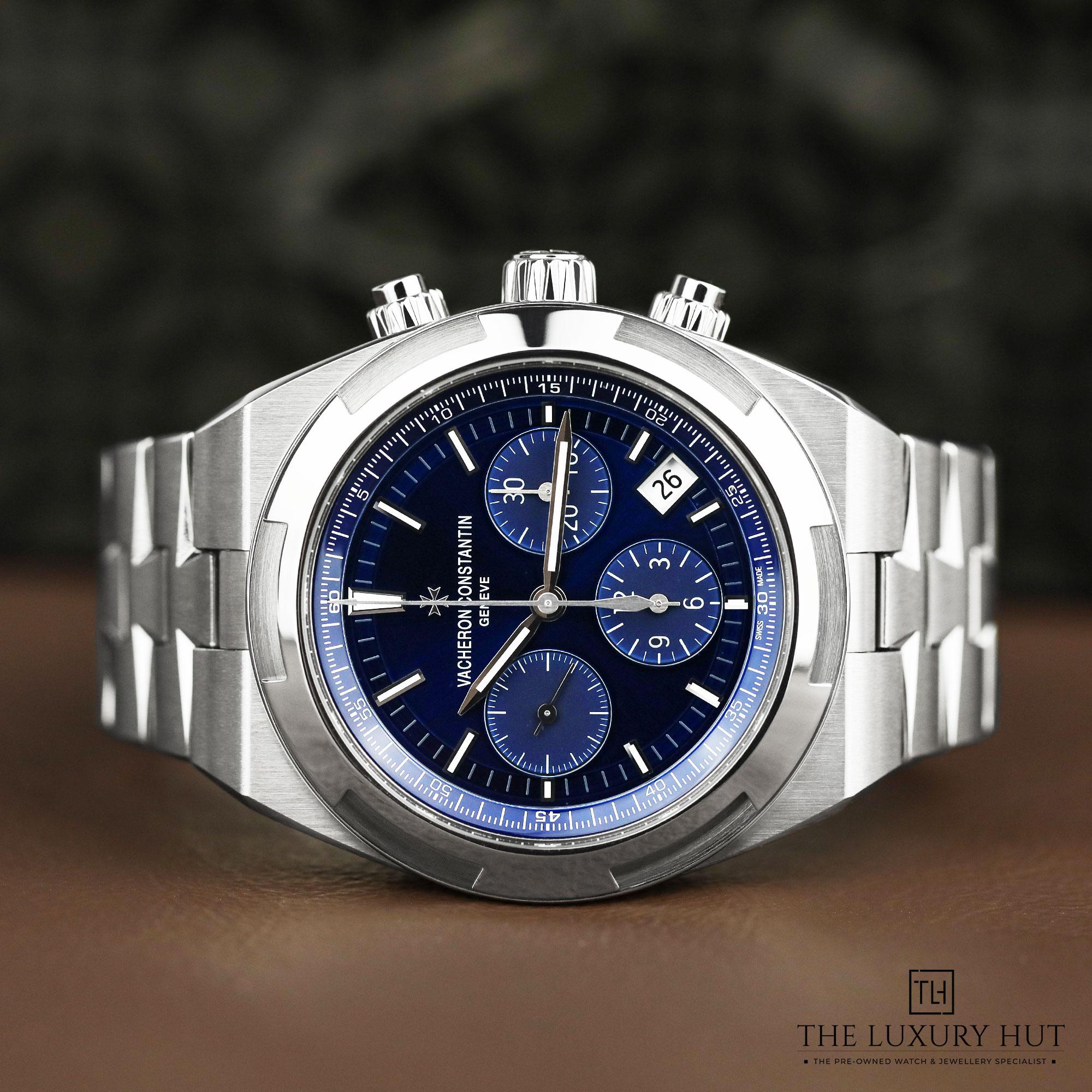 2024/10/Vacheron_Constantin_Overseas_Blue_Dial_51141-c.jpg