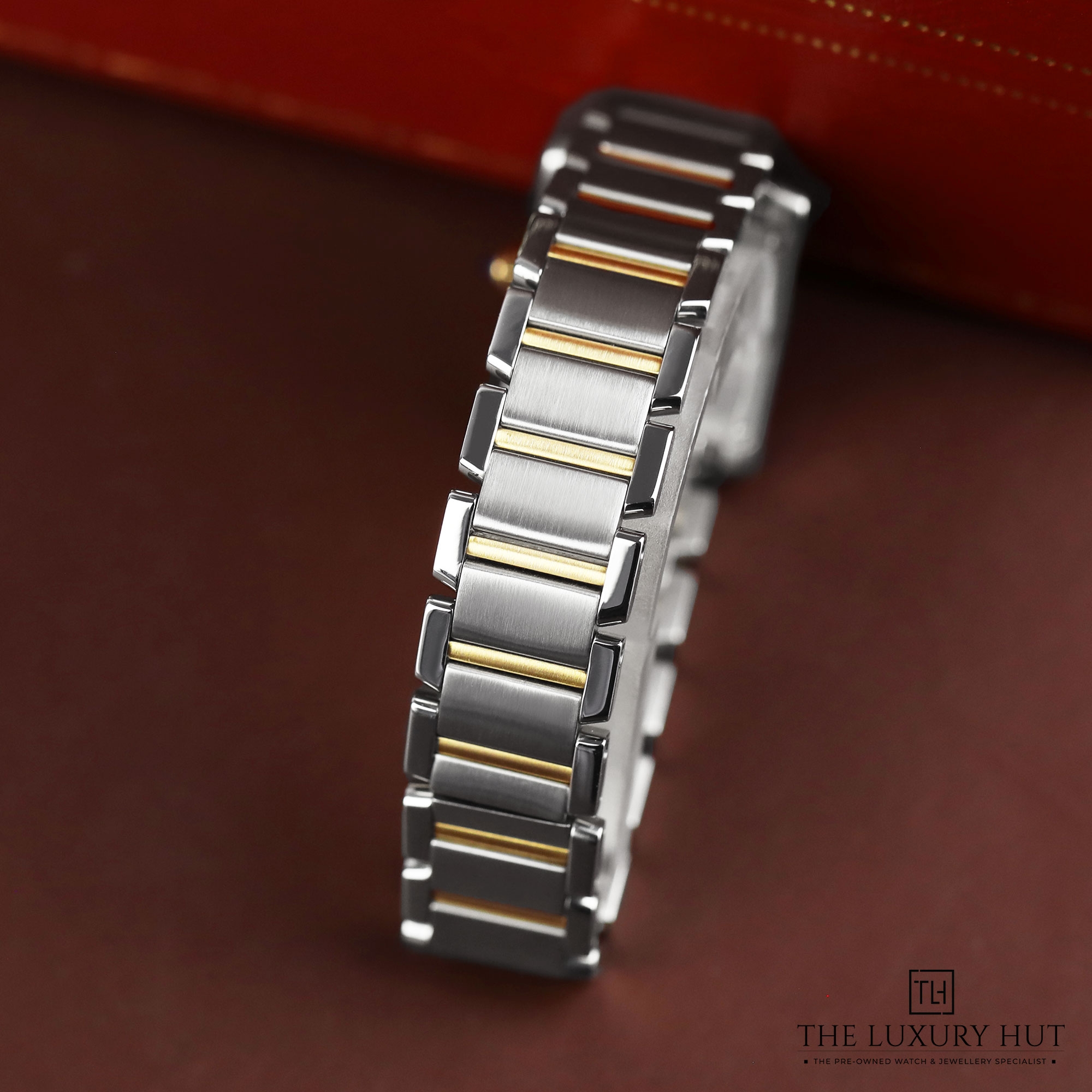 2024/11/Cartier_Tank_Francaise_Bi-Metal_Silver_LB390-e.jpg