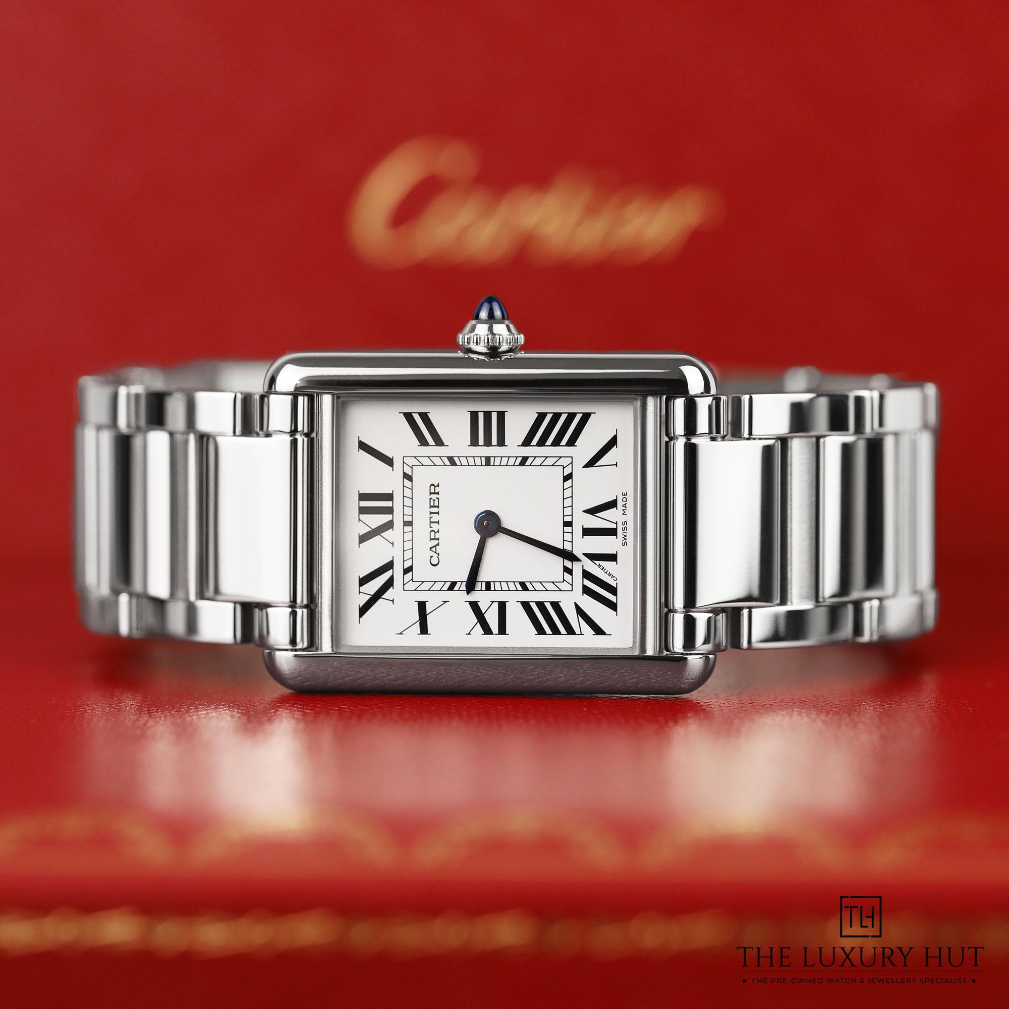 2024/11/Cartier_Tank_Must_Large_Steel_Silver_LB415-c.jpg