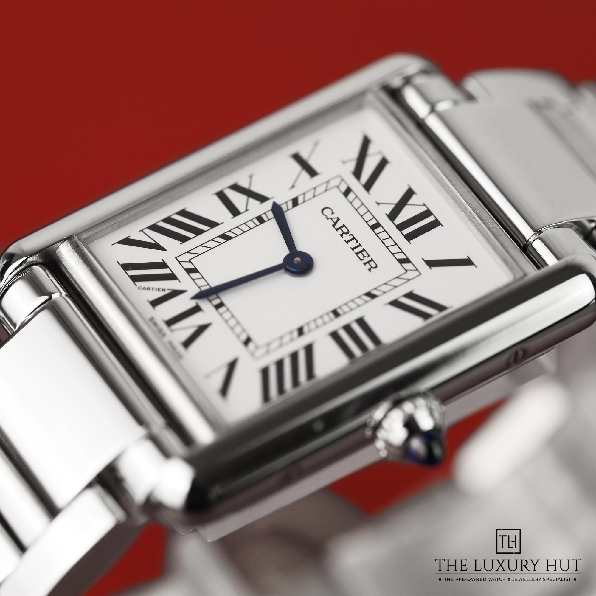2024/11/Cartier_Tank_Must_Large_Steel_Silver_LB415-h.jpg