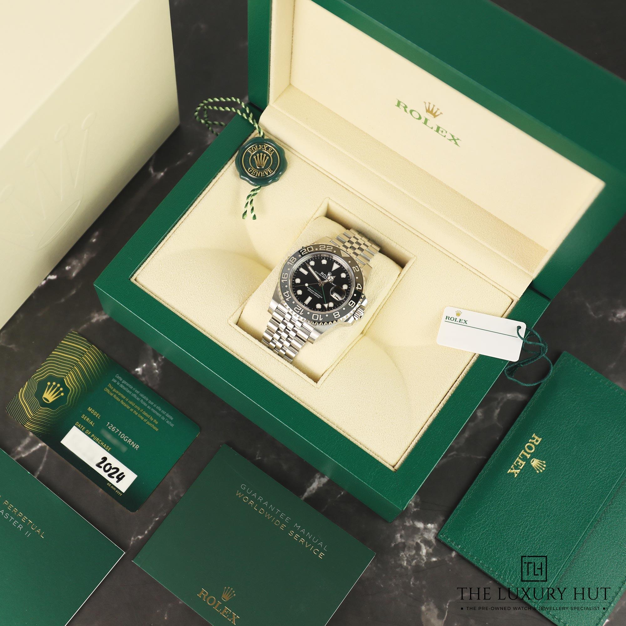 2024/11/Rolex_GMT-Master_II_Steel_40_Grey_Black_51296-f.jpg