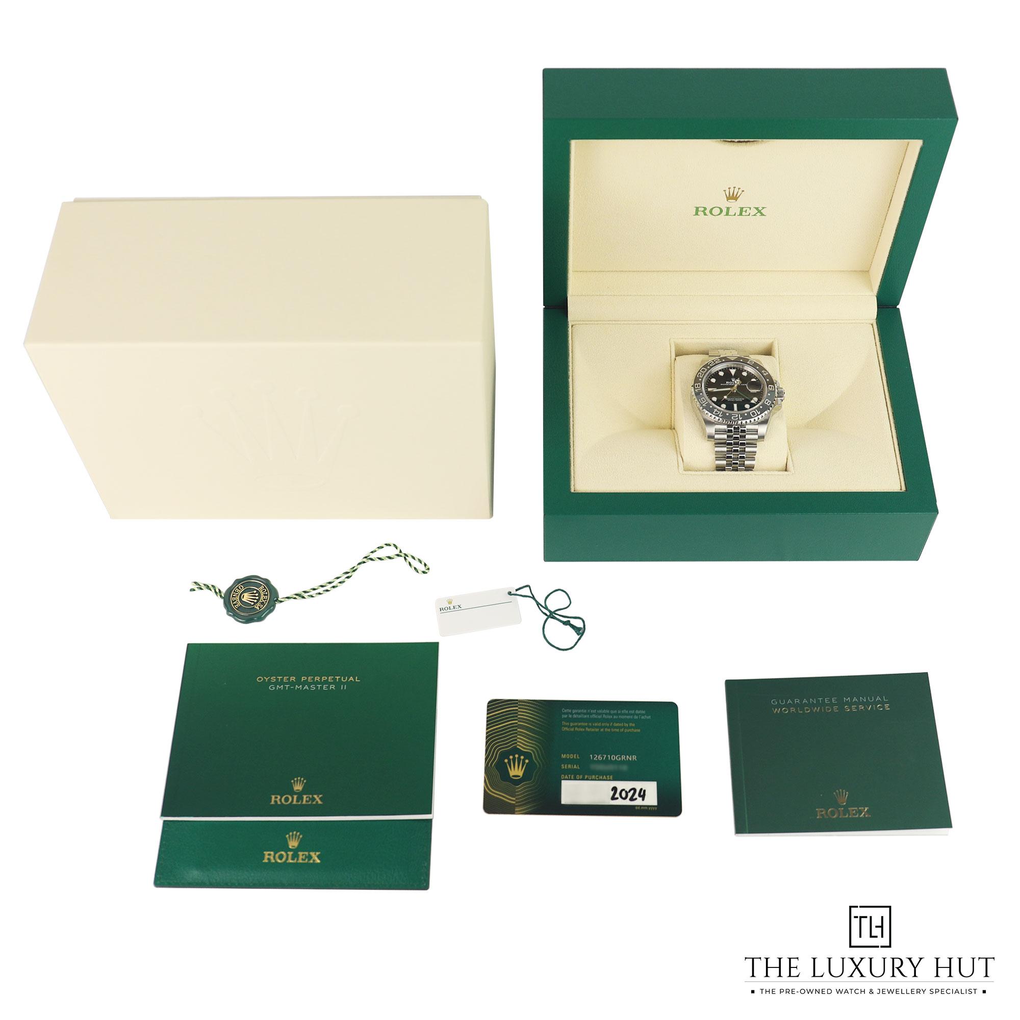 2024/11/Rolex_GMT-Master_II_Steel_40_Grey_Black_51296-g.jpg