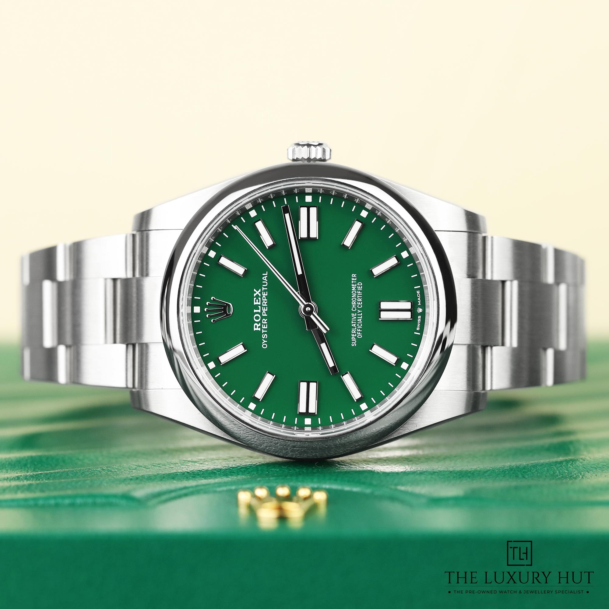 2024/11/Rolex_Oyster_Perpetual_41mm_Green_Dial_51253-c.jpg