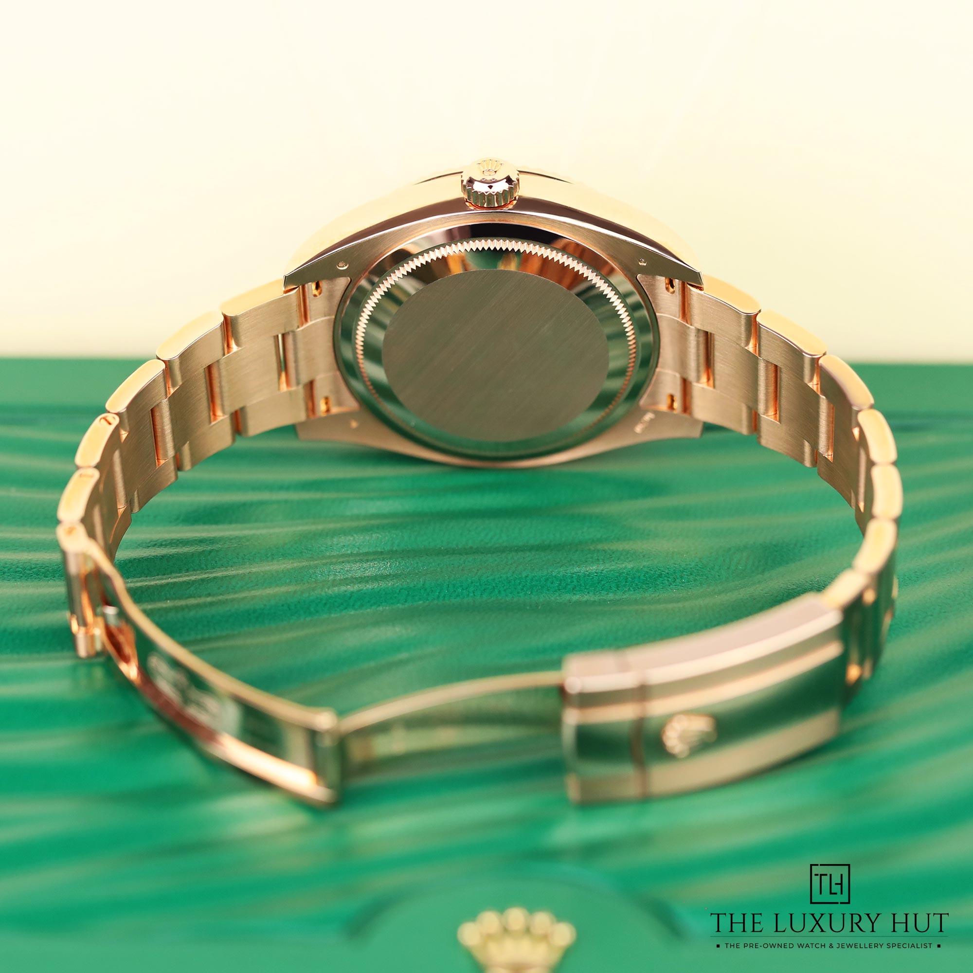 2024/11/Rolex_Sky-Dweller_Rose_Gold_Chocolate_LB409-d.jpg