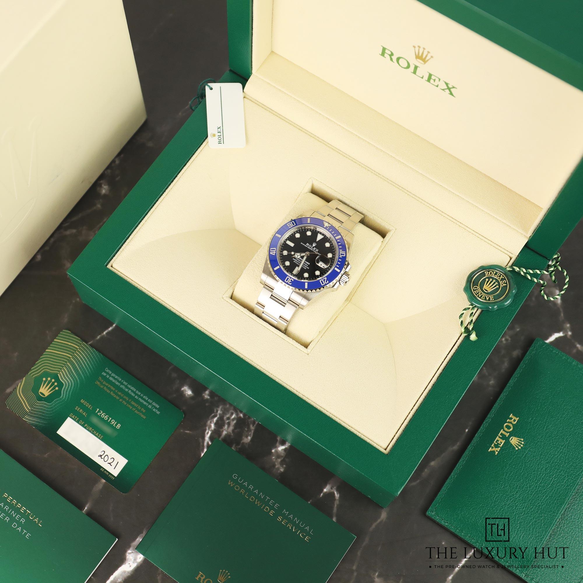 2024/11/Rolex_Submariner_Date_White_Gold_Black_LB408-f.jpg