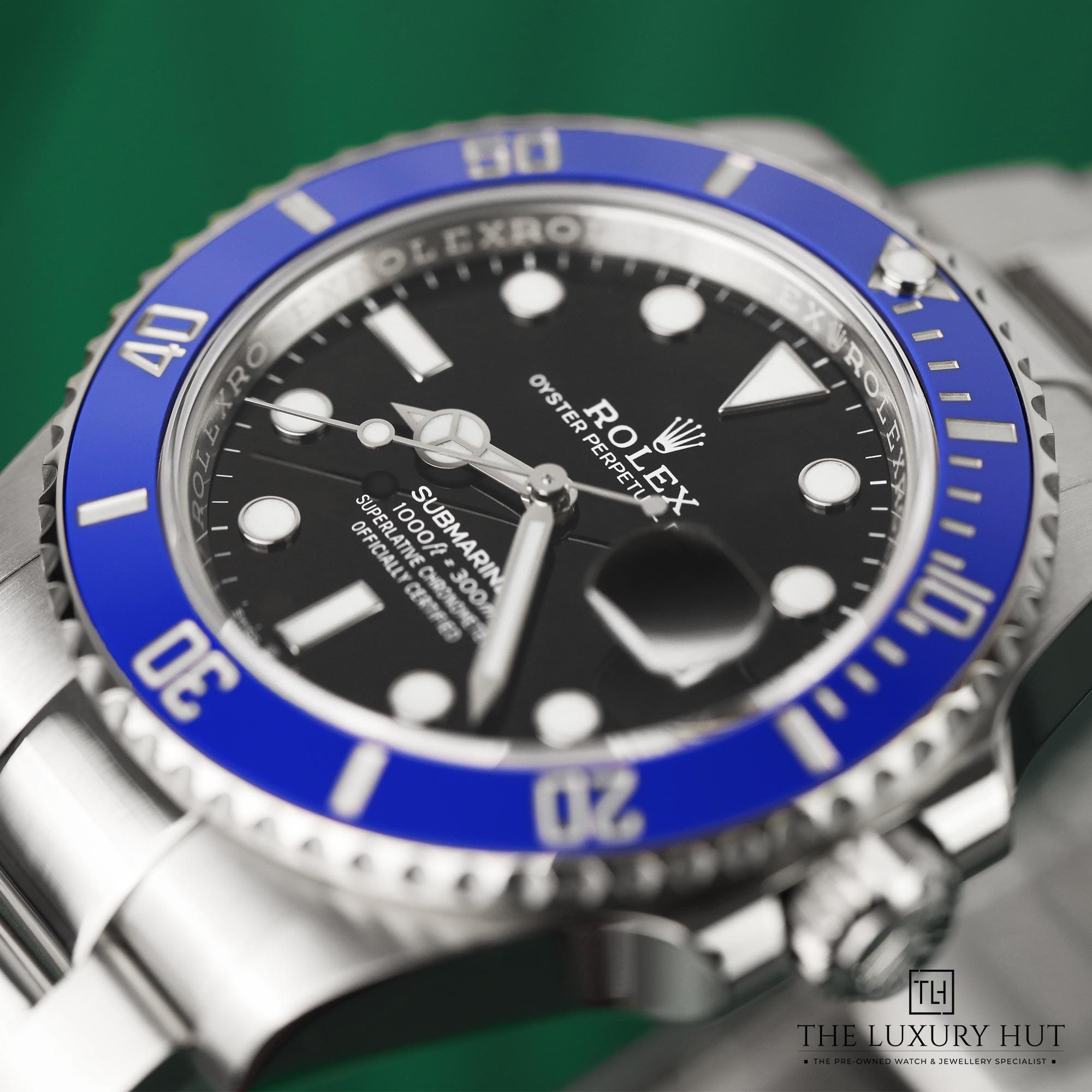 2024/11/Rolex_Submariner_Date_White_Gold_Black_LB408-h.jpg