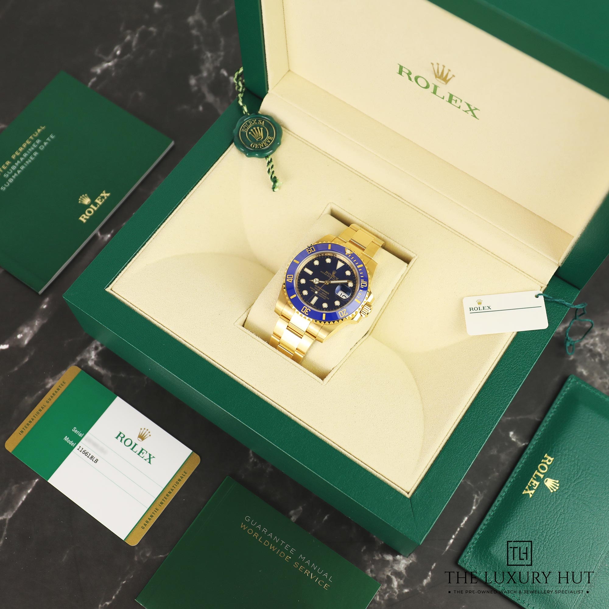 2024/11/Rolex_Submariner_Date_Yellow_Gold_Blue_51136-f.jpg