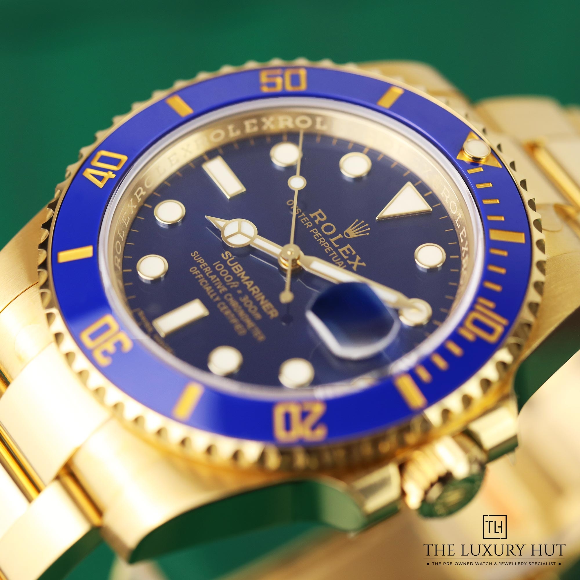 2024/11/Rolex_Submariner_Date_Yellow_Gold_Blue_51136-h.jpg