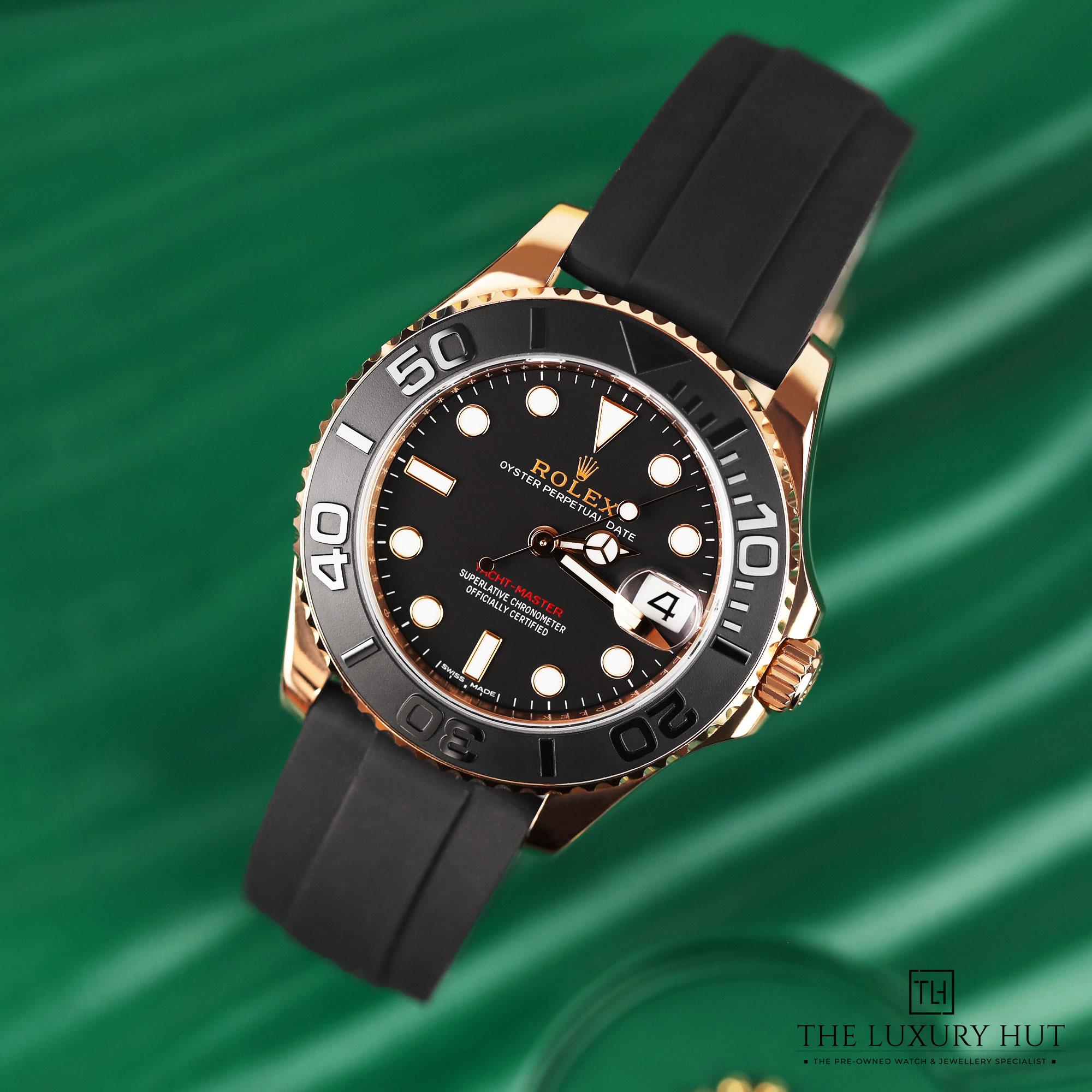2024/11/Rolex_Yacht-Master_37_Rose_Gold_Black_51240-b.jpg