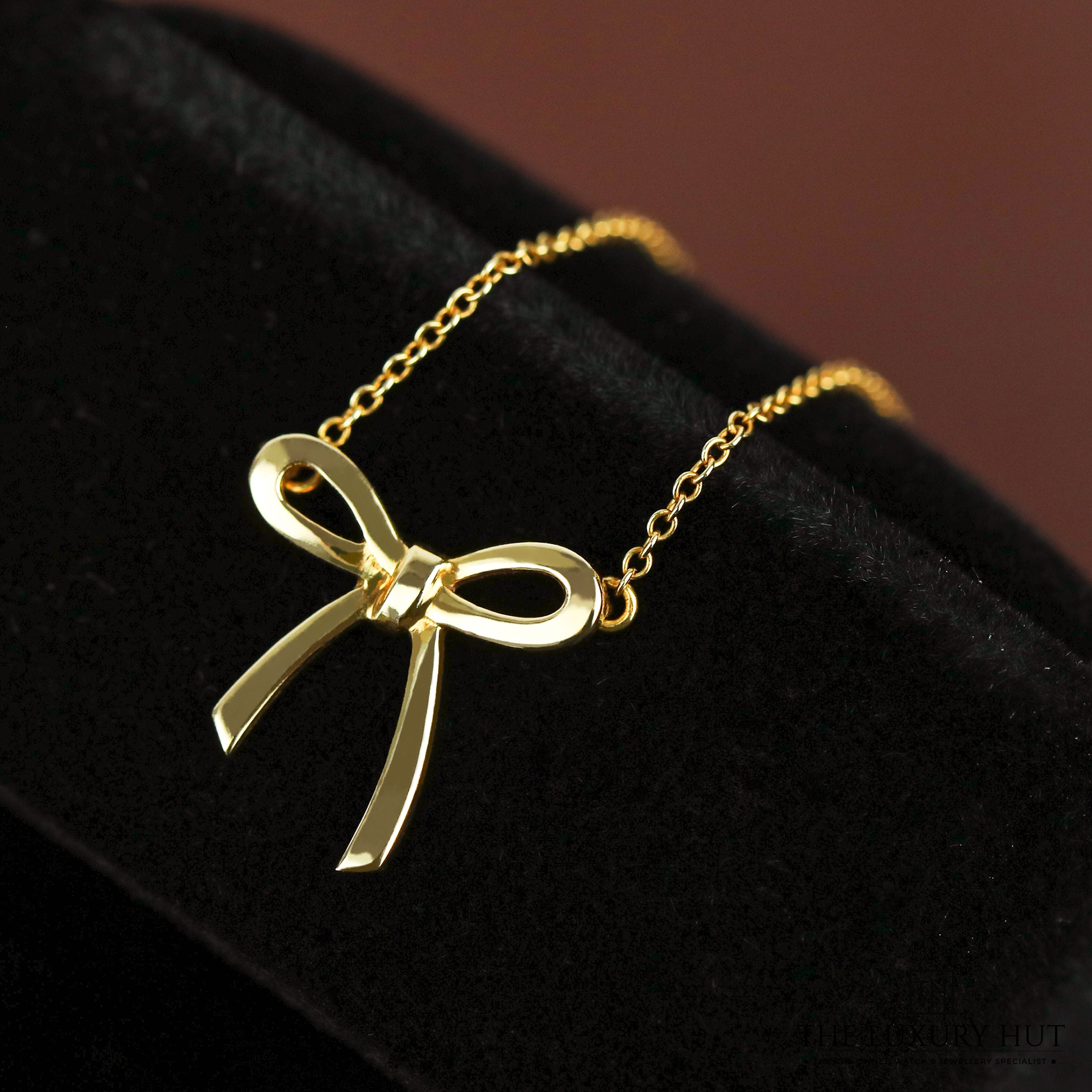 2024/11/Tiffany_Yellow_Gold_Ribbon_Pendant_LB398-d.jpg