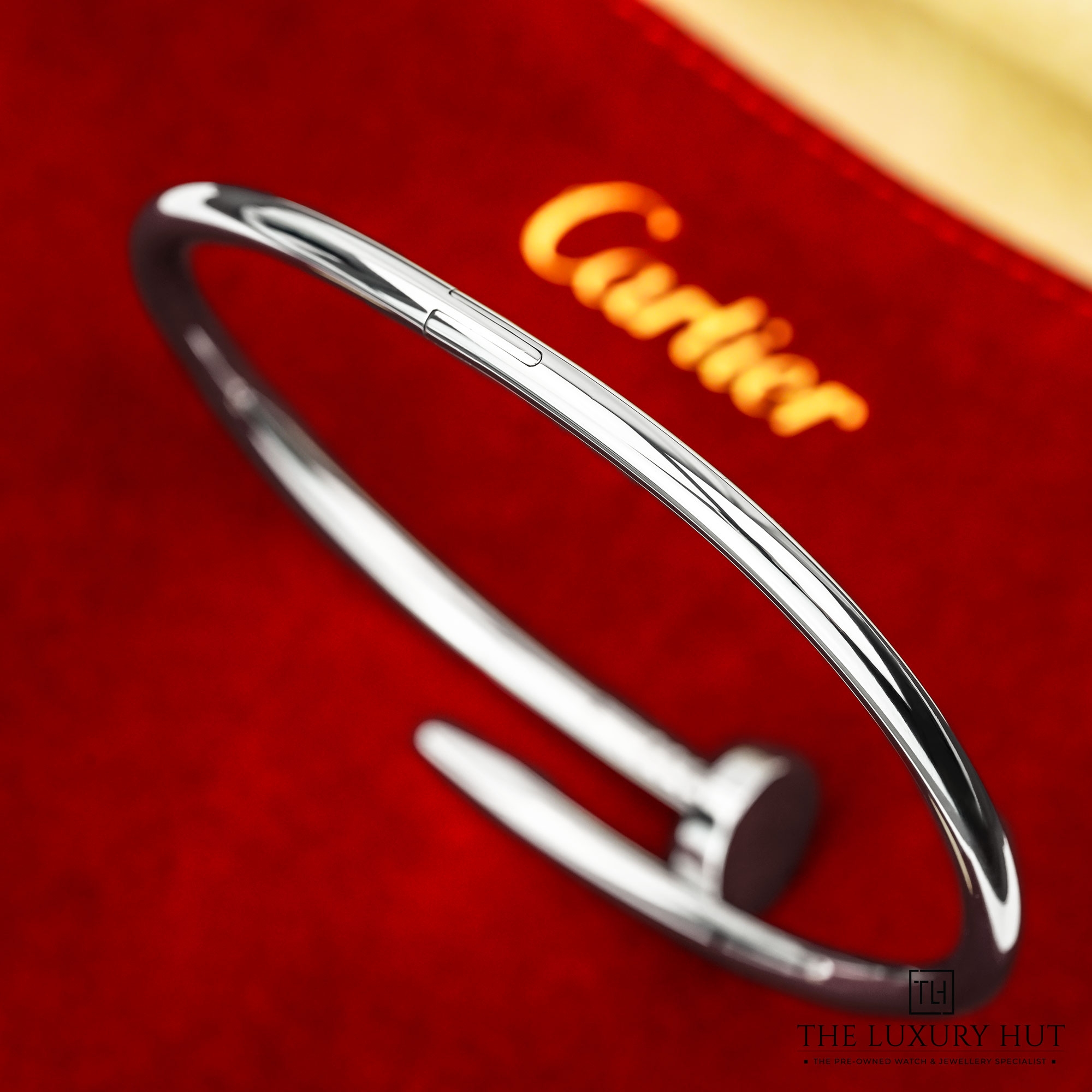 2024/12/Cartier_White_Gold_Juste_Un_Clou_Bangle_51096-d.jpg