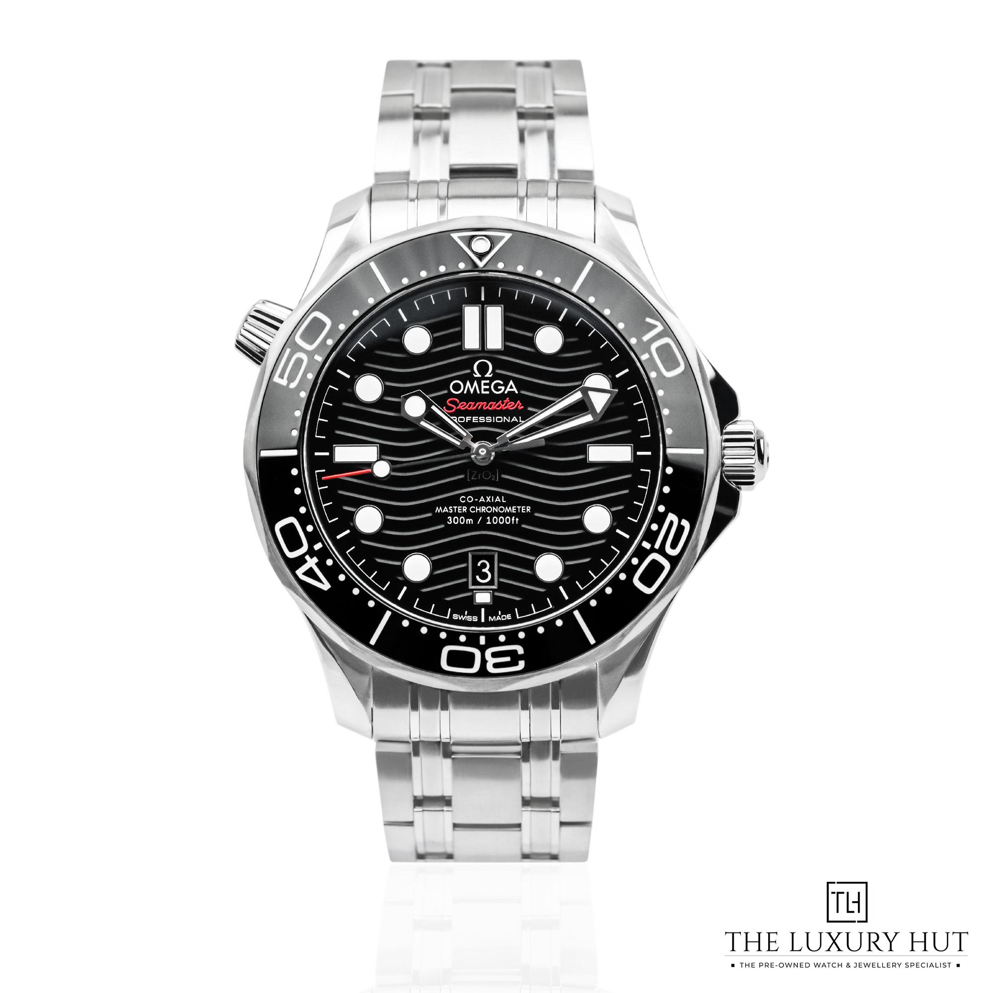 2024/12/Omega_Seamaster_Diver_Steel_42_Black_51292-a.jpg