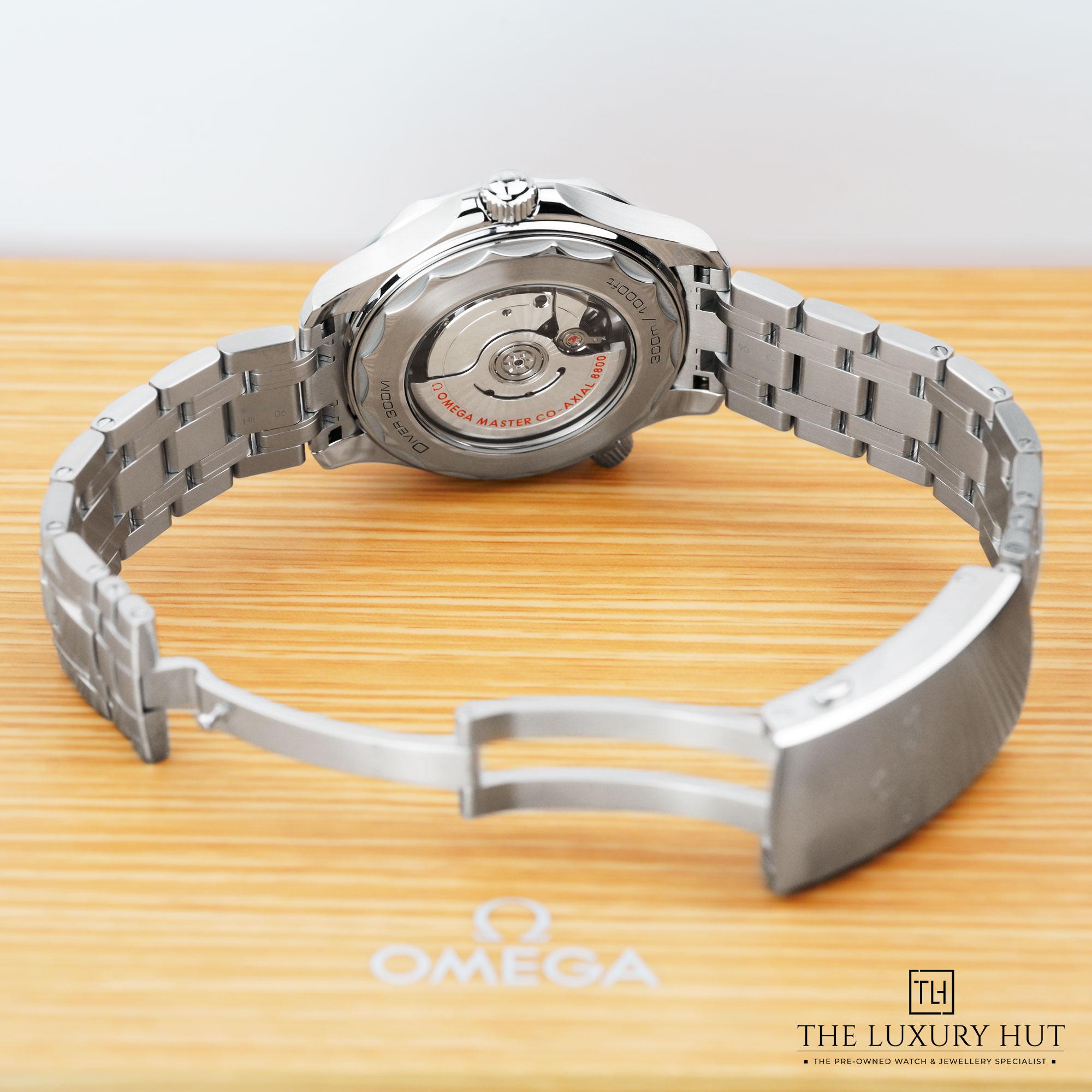 2024/12/Omega_Seamaster_Diver_Steel_42mm_Blue_51354-d.jpg