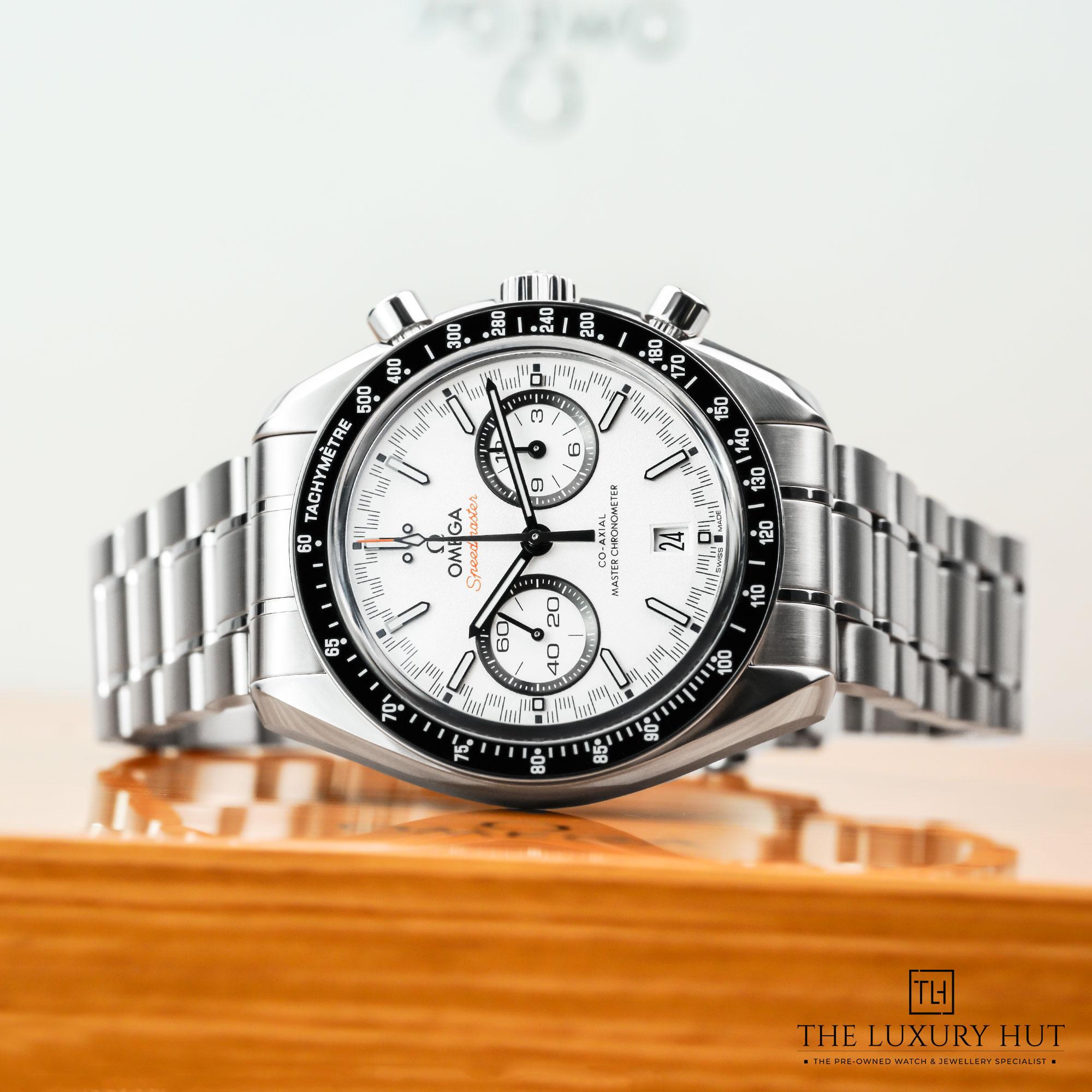 2024/12/Omega_Speedmaster_Racing_Co-Axial_51315-c.jpg