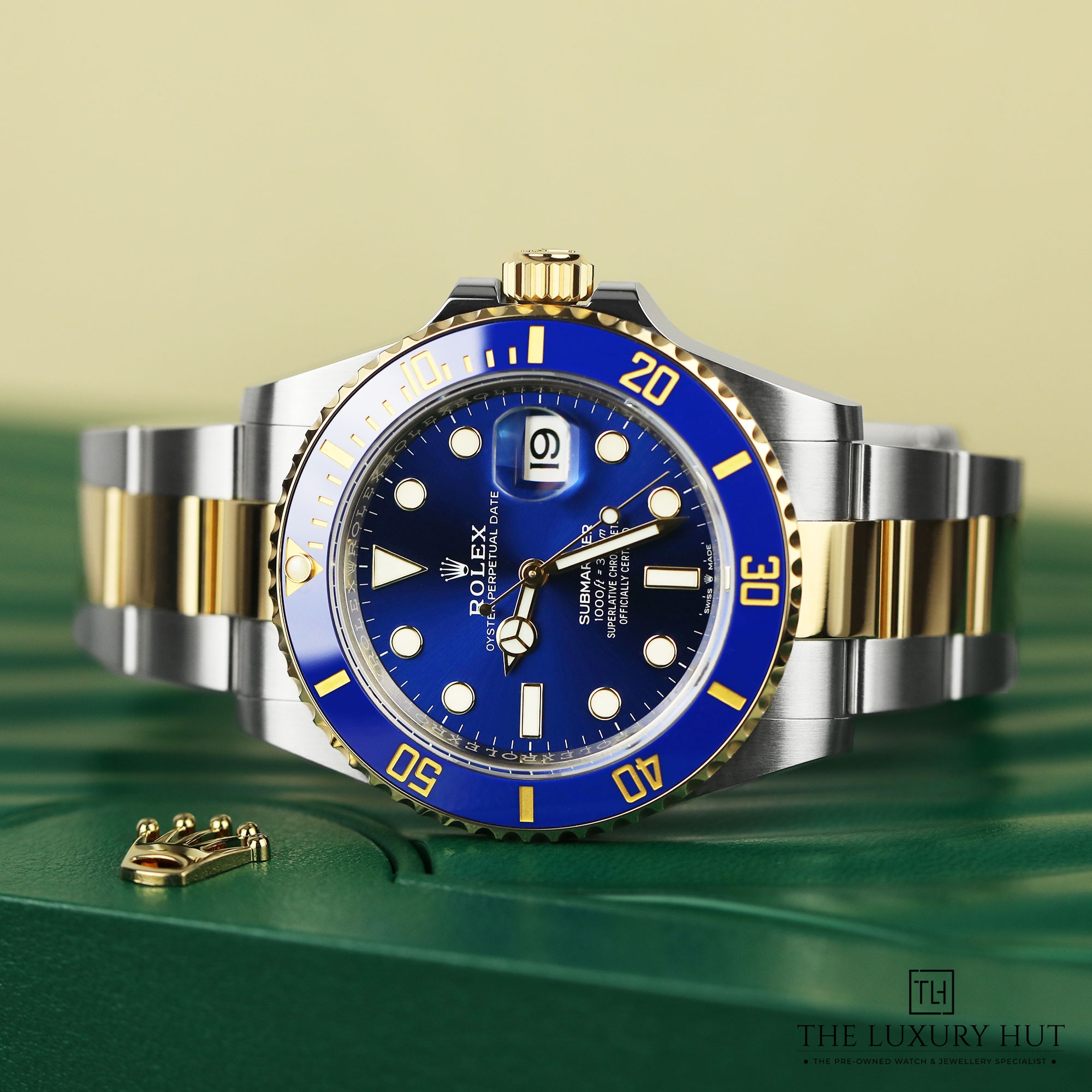 2024/12/Rolex_Submariner_Date_Bluesy_Bi-Metal_51375-c.jpg