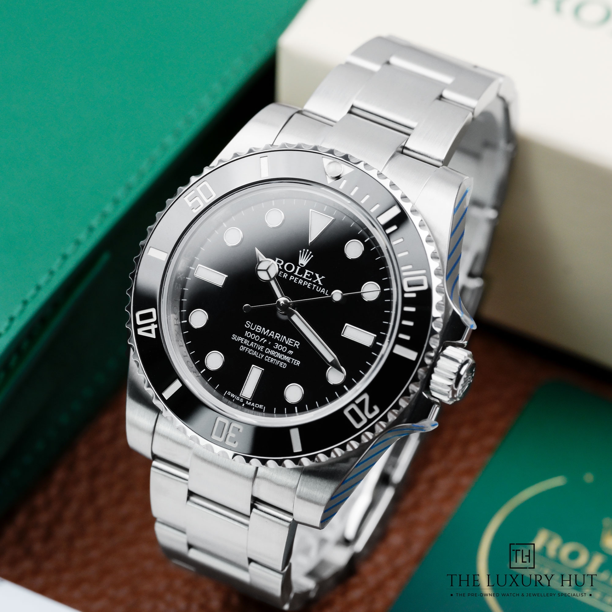 2024/12/Rolex_Submariner_No_Date_Steel_Black_LB350-b.jpg