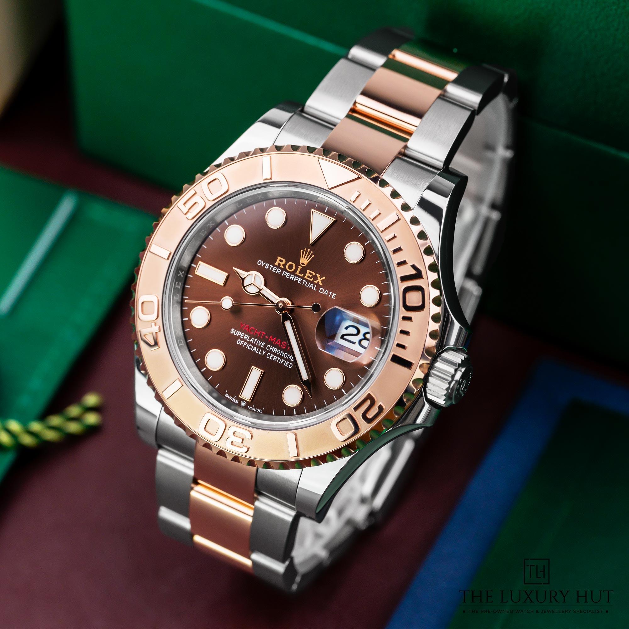 2024/12/Rolex_Yacht-Master_40_Bi-Metal_Chocolate_51341-b.jpg