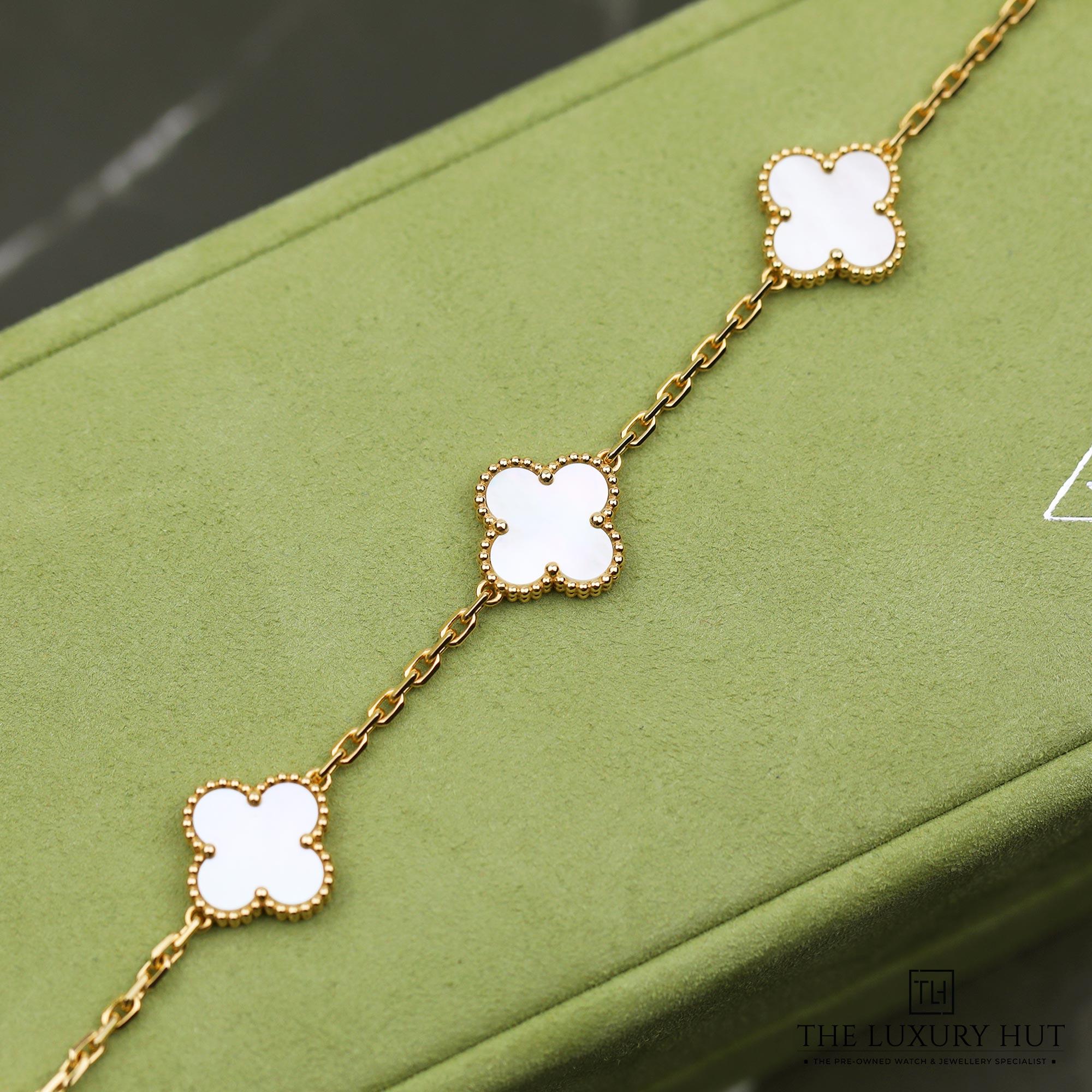 2024/12/Van_Cleef_Yellow_5-MOP_Motifs-Bracelet_51332-c.jpg