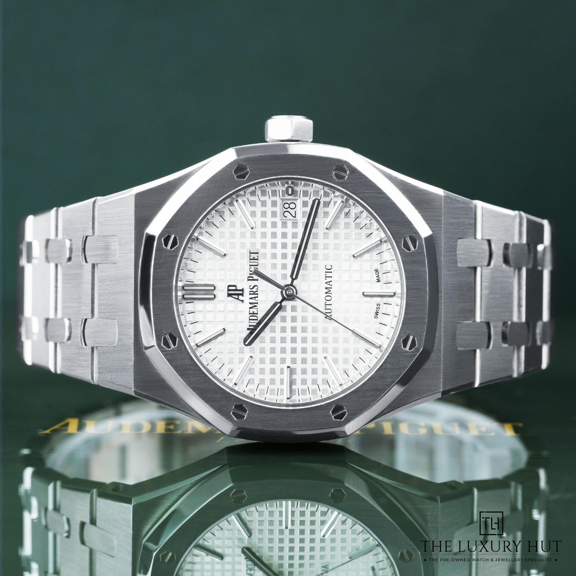 2025/01/AP_Royal_Oak_Steel_37mm_White_Dial_LB444-c.jpg