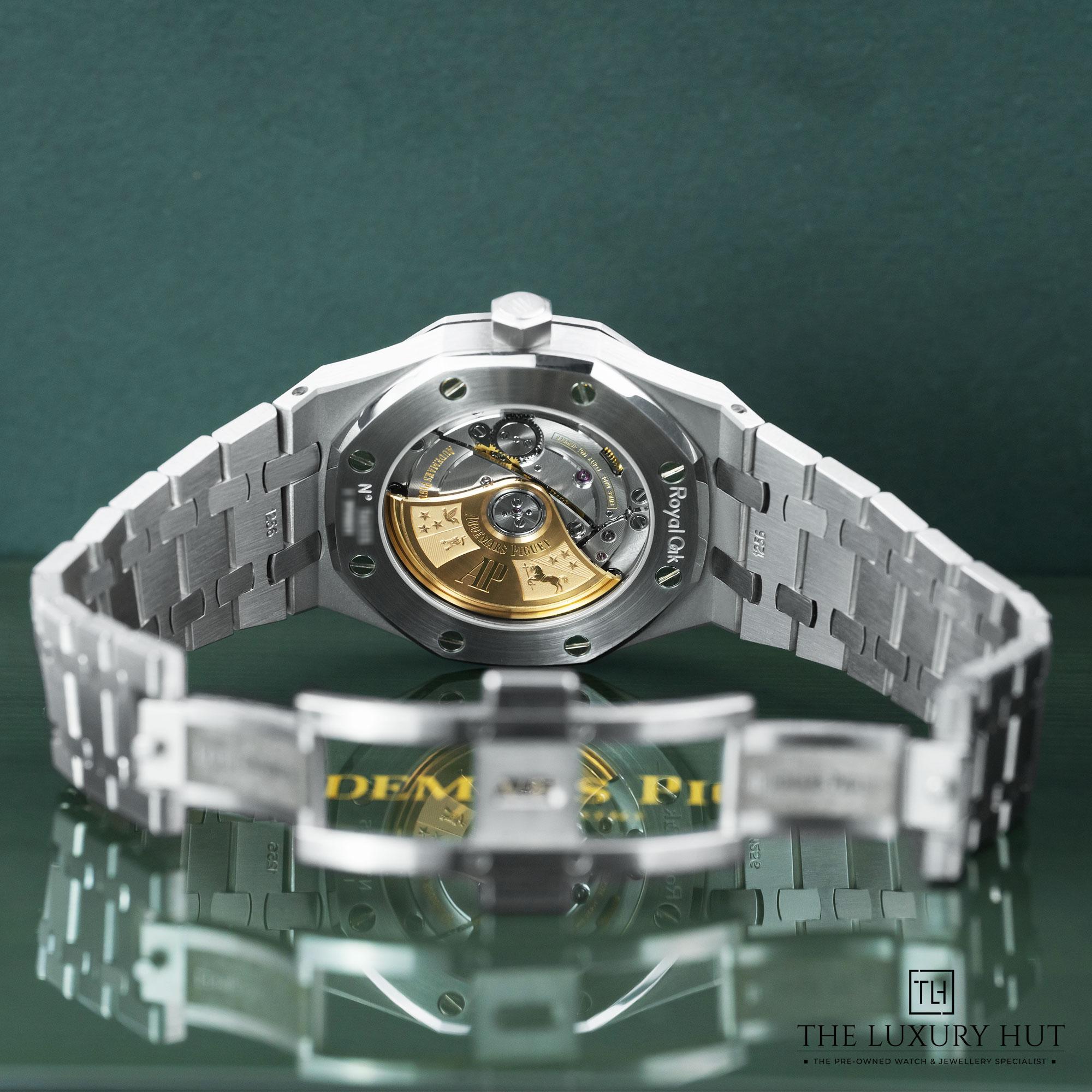 2025/01/AP_Royal_Oak_Steel_37mm_White_Dial_LB444-d.jpg