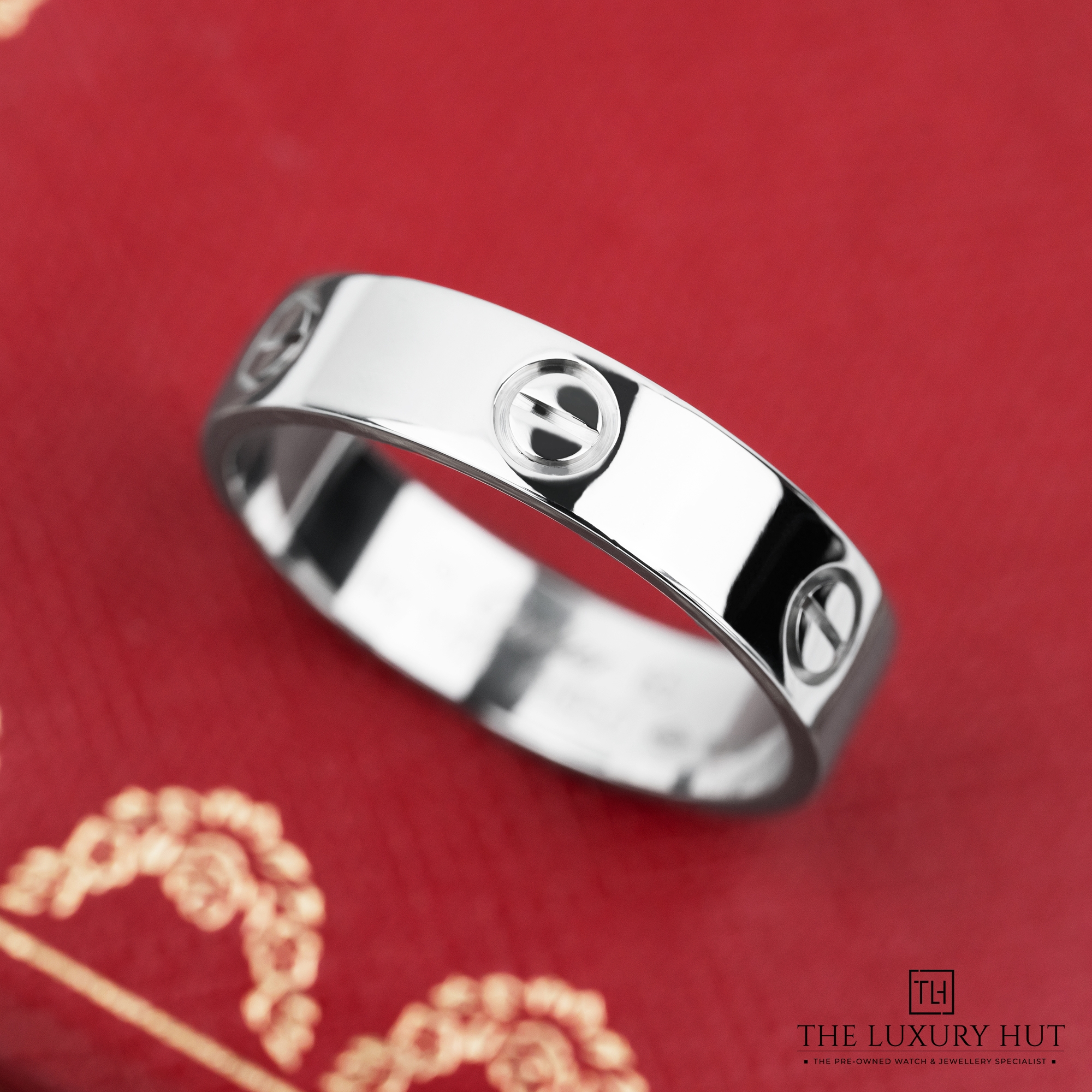 2025/01/Cartier_Platinum_LOVE_Wedding_Ring-51449-c.jpg