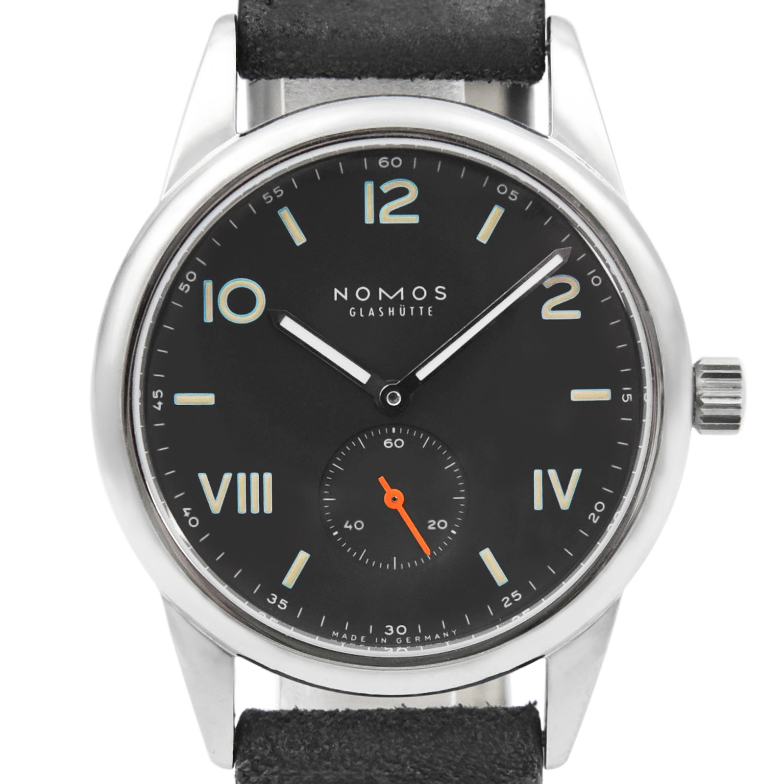 2025/01/Nomos_Glashutte_Club_Campus_Night_51065-cr.jpg
