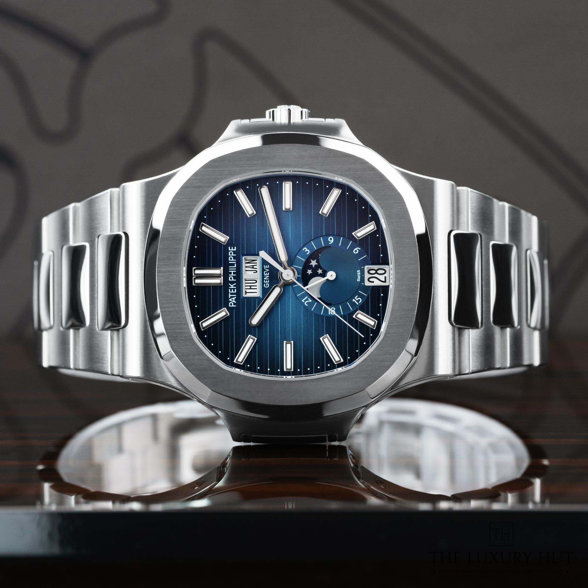 2025/01/Patek_Philippe_Nautilus_Steel_Blue_Dial_LB448-c.jpg