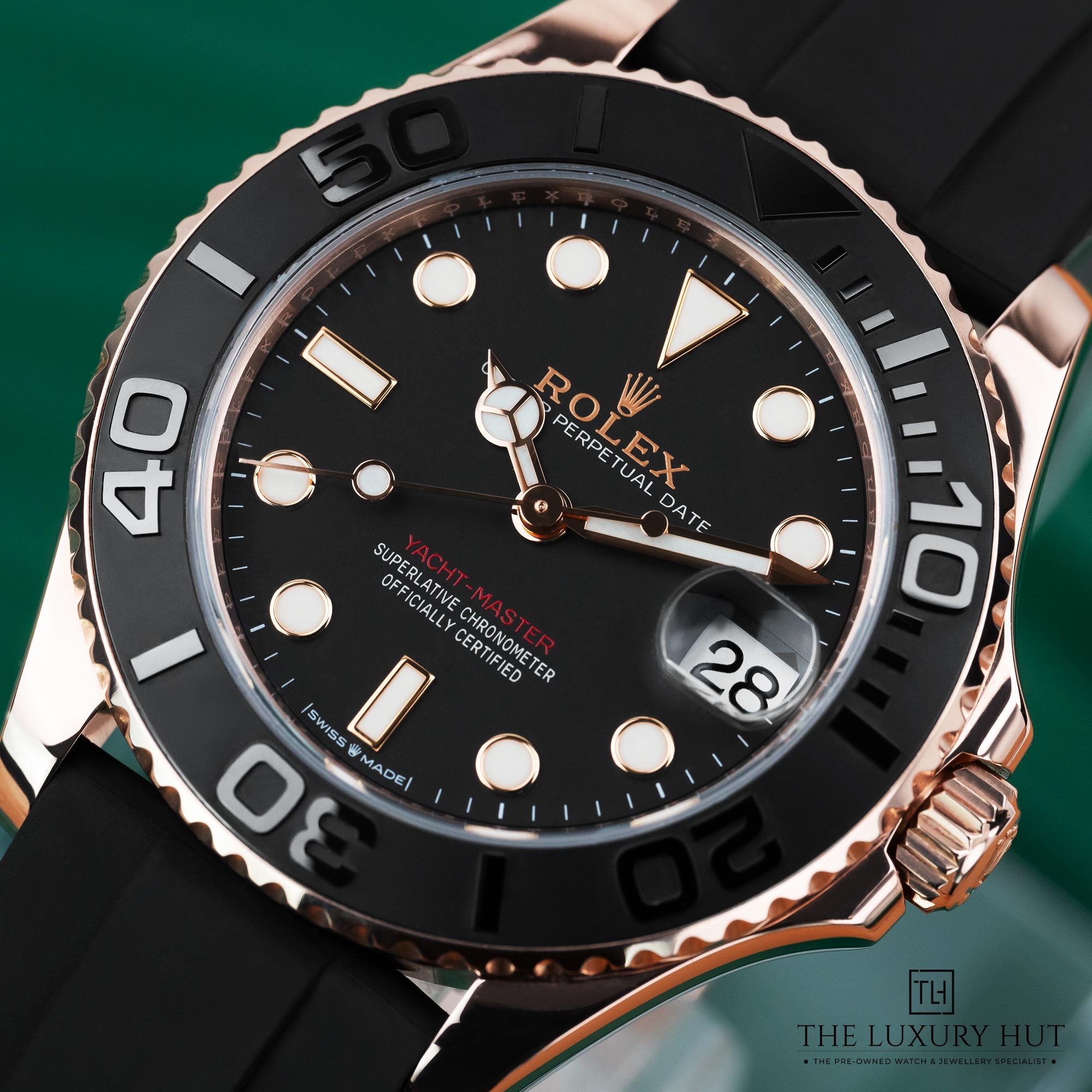 2025/01/Rolex_Yacht-Master_37_Rose_Gold_Black_51408-f.jpg
